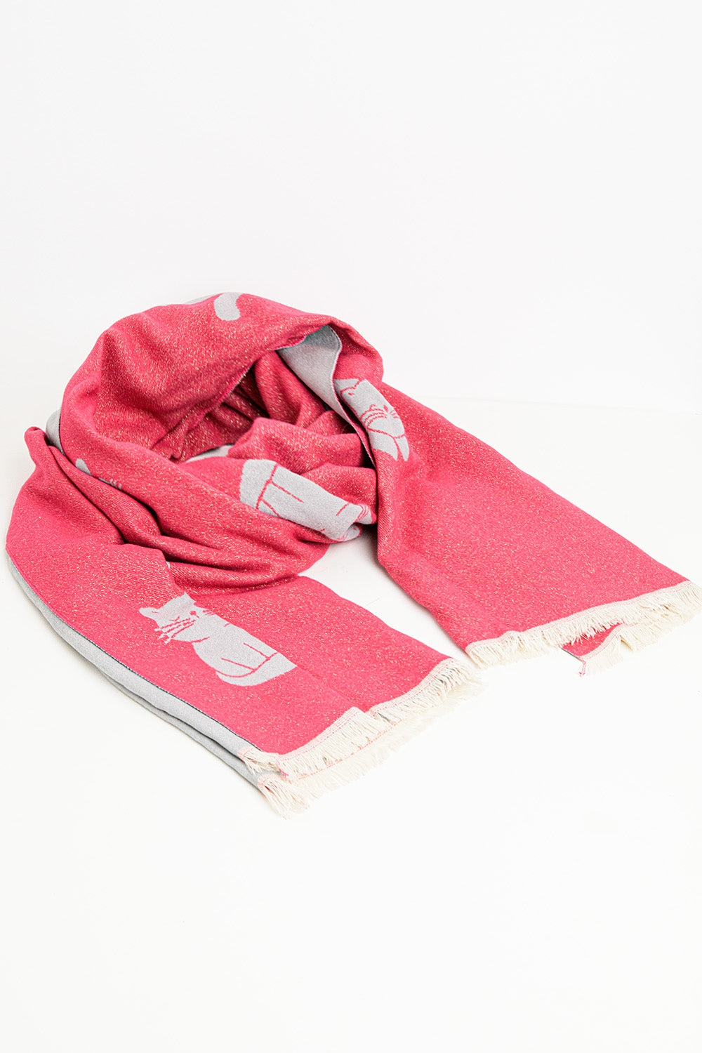 Large écharpe tricotée en rose avec imprimé chat