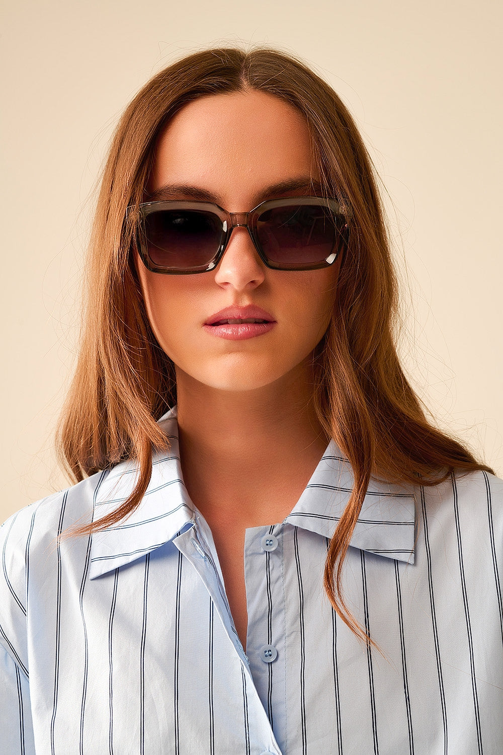 Q2 Lunettes de soleil à monture carrée épaisse Chunky Retro en gris