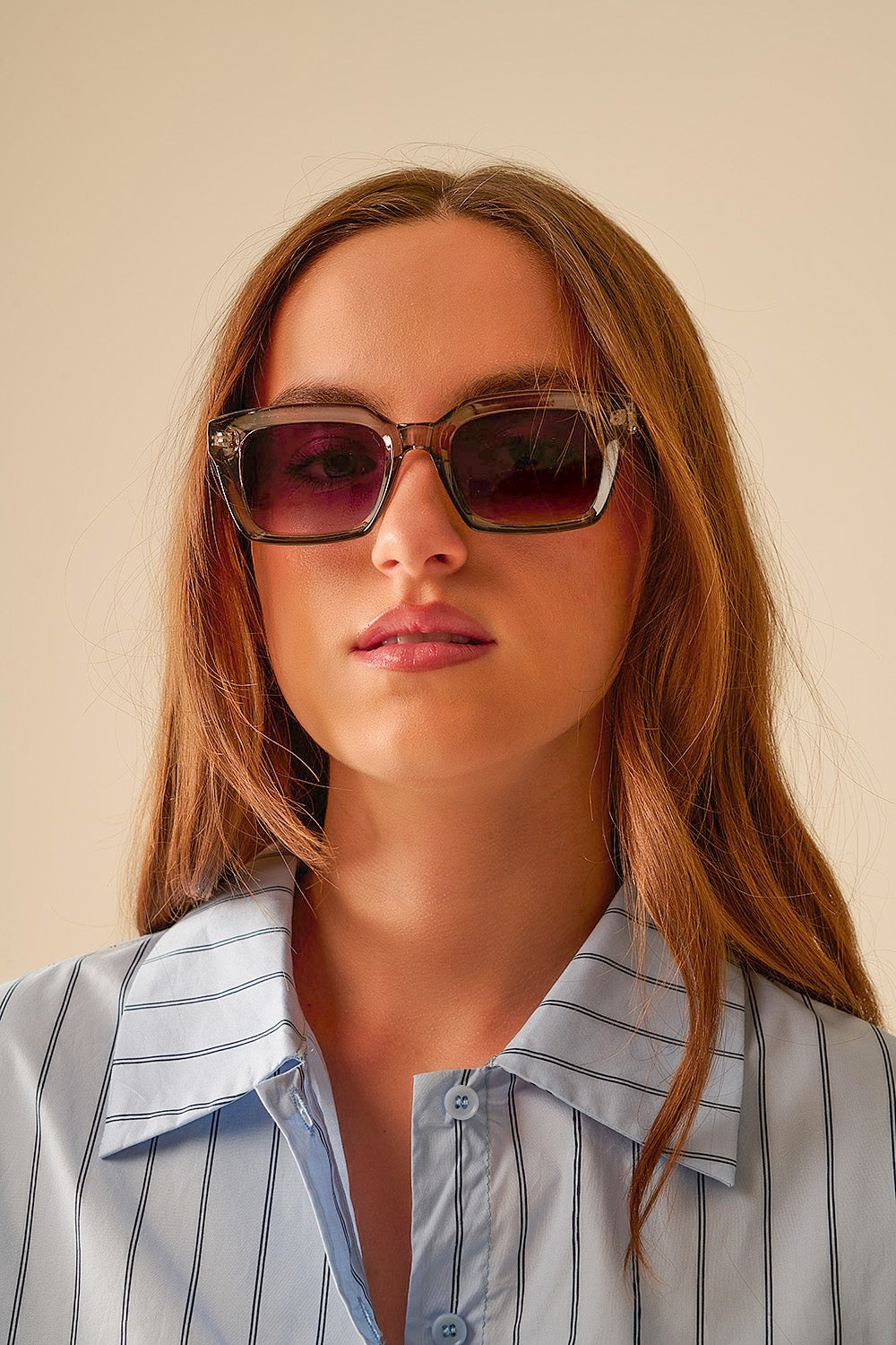 Lunettes de soleil à monture carrée épaisse Chunky Retro en gris