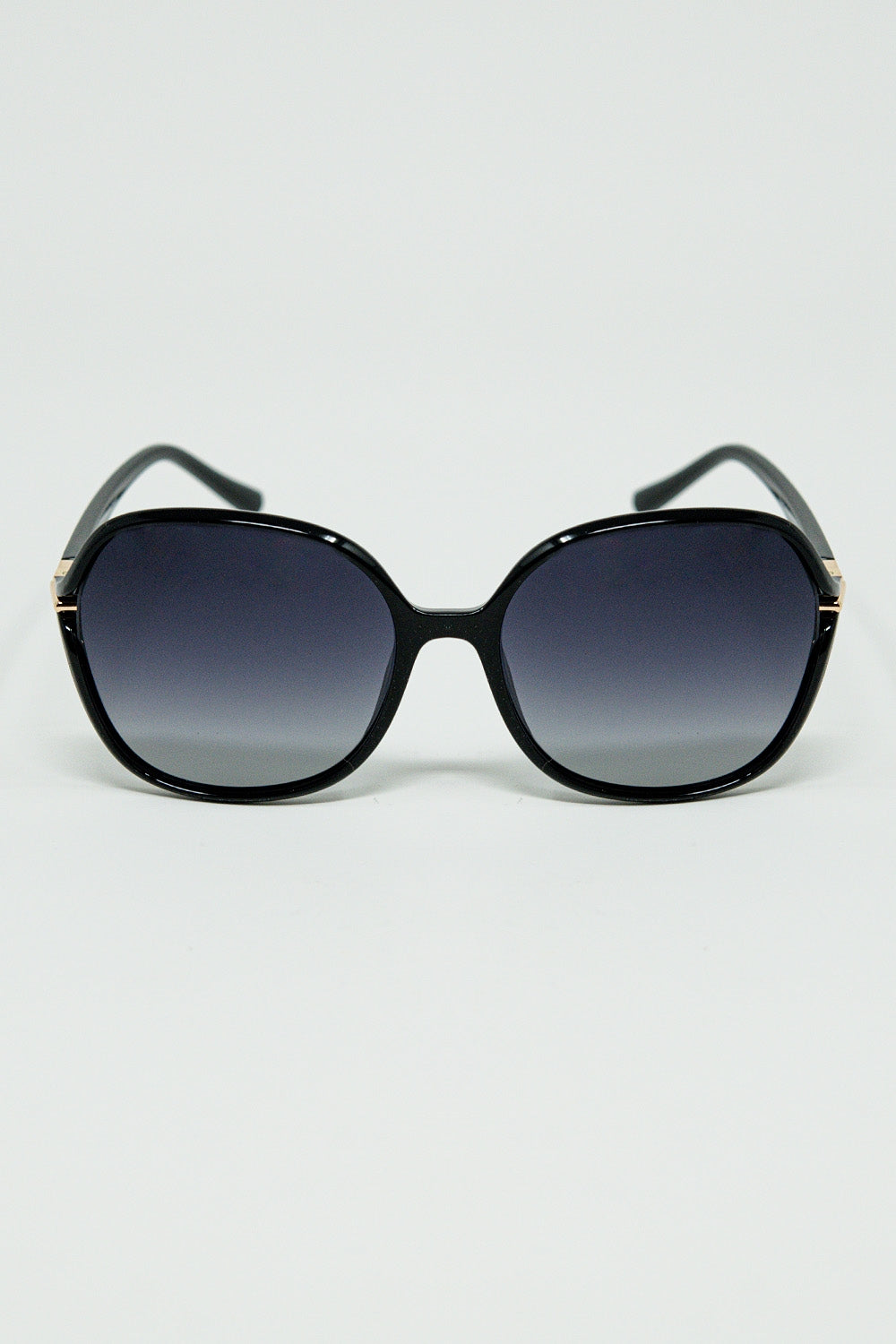 Q2 Lunettes de soleil rondes en noir avec détails en métal doré