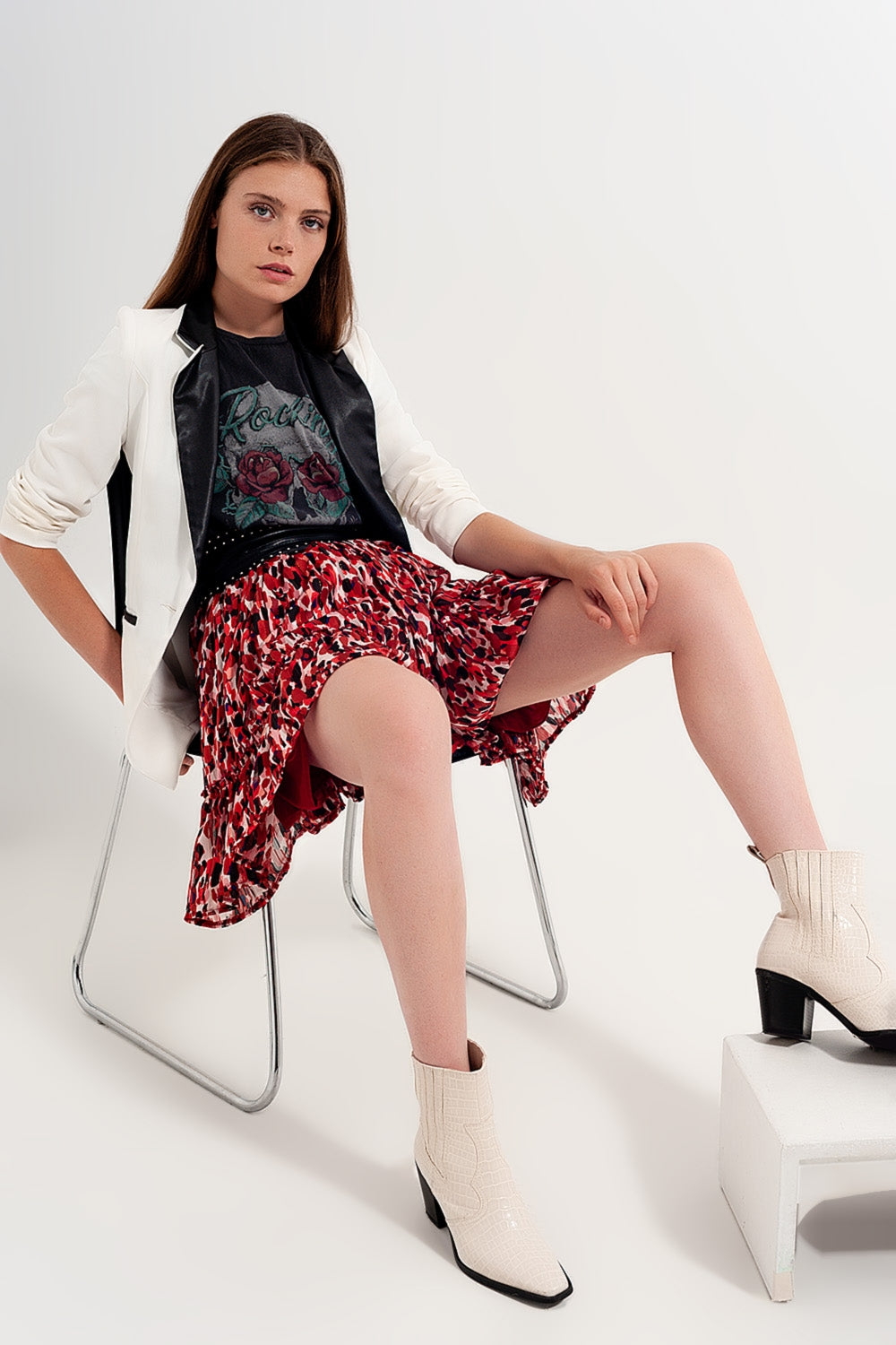 Q2 Mini-jupe à volants et imprimé animal