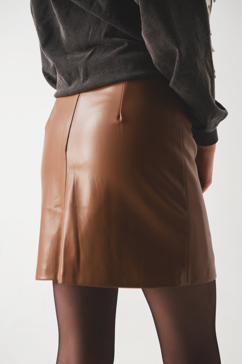 Mini jupe effet cuir camel