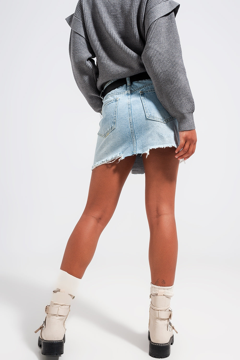 Mini jupe en jean boutonnée bleu clair