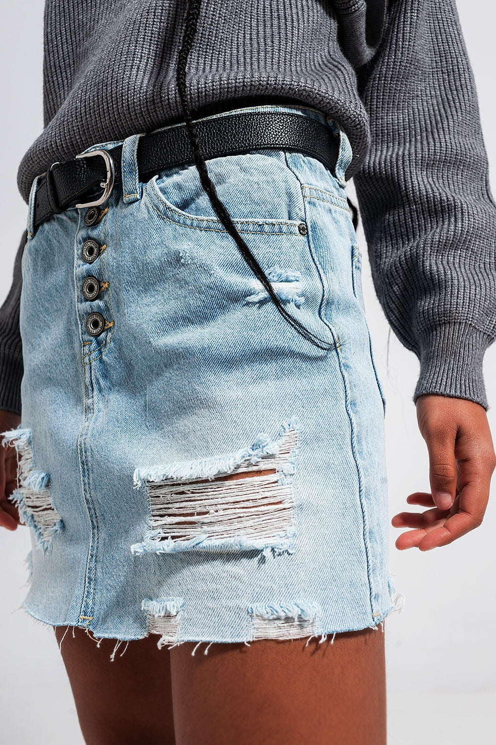 Mini jupe en jean boutonnée bleu clair