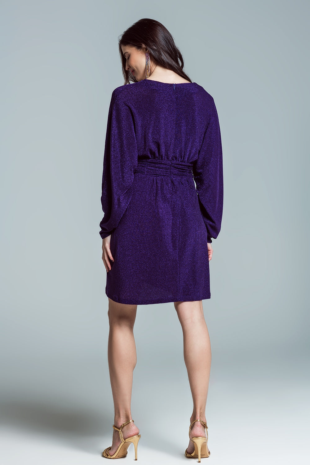 Mini robe à paillettes avec col en V profond en violet
