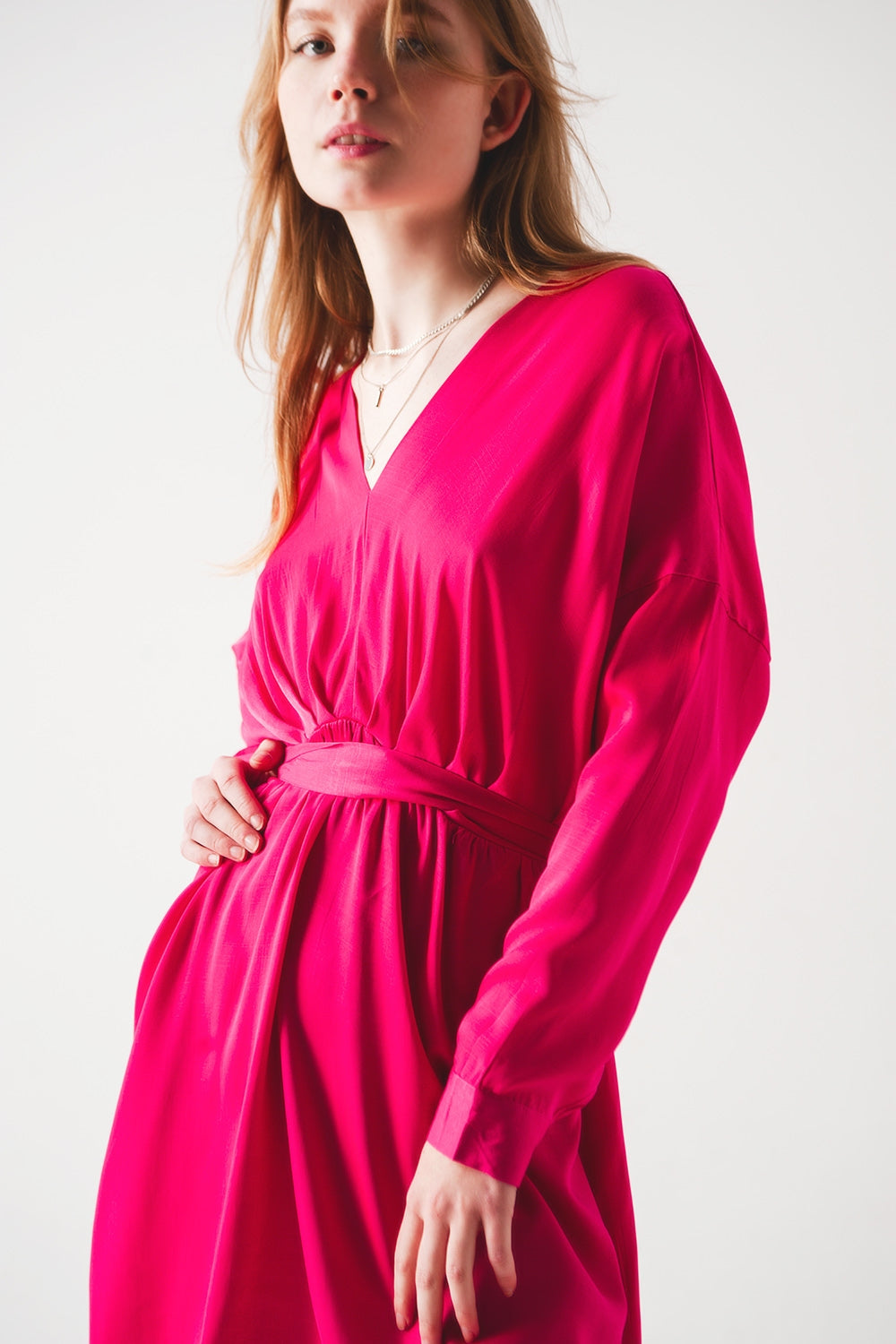 Mini robe en satin rouge