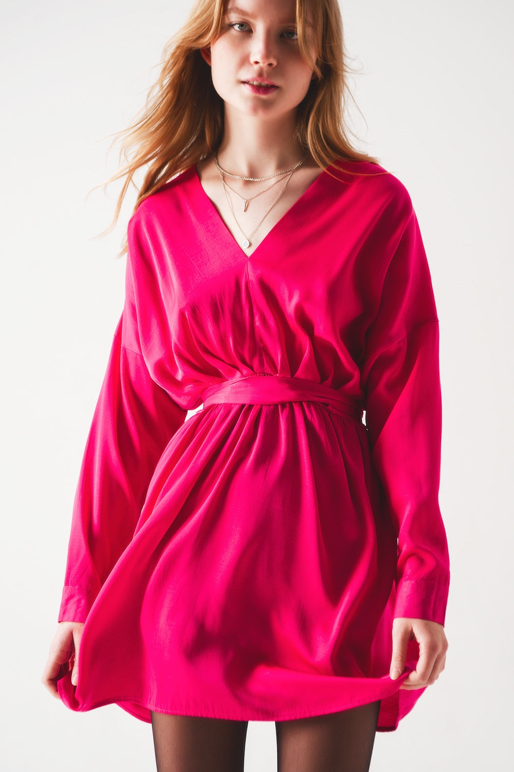 Mini robe en satin rouge