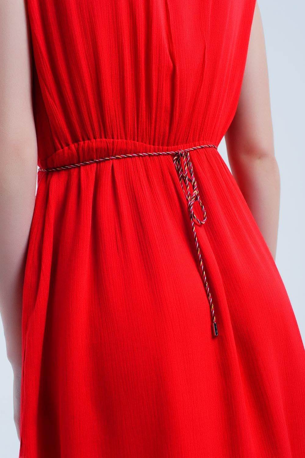 Mini robe rouge avec broderie