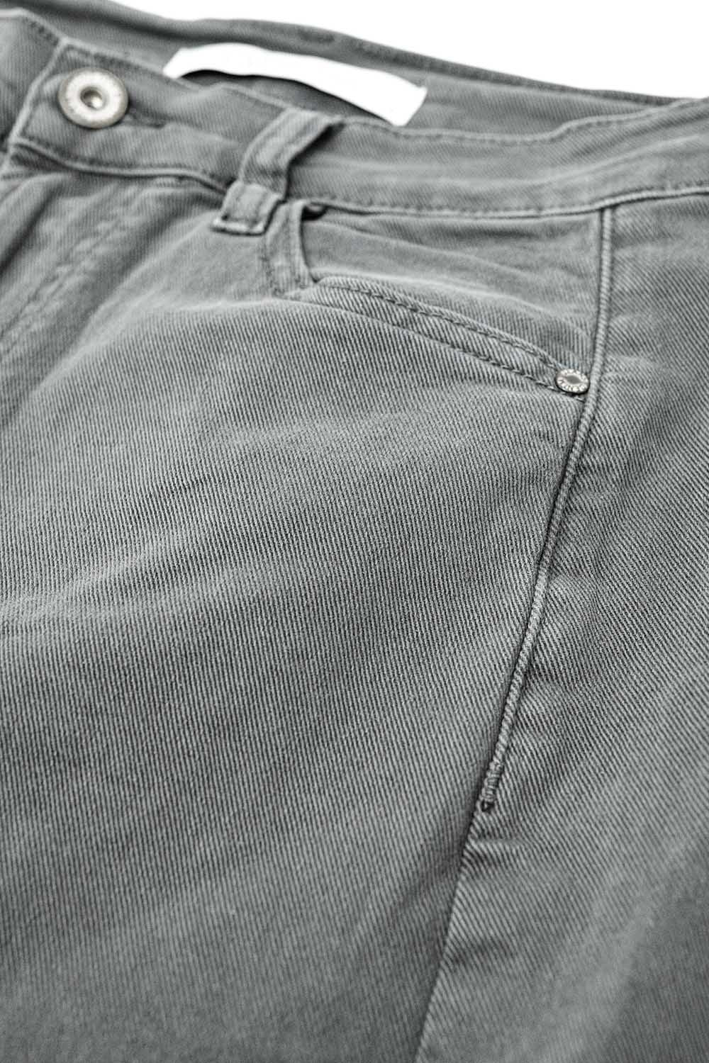 Pantalon à jambe extra-large en gris délavé