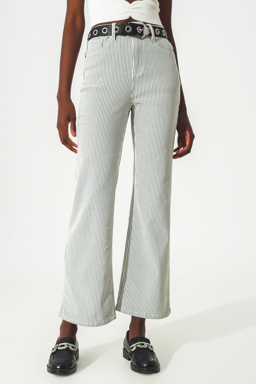 Q2 Pantalon à rayures évasées en gris