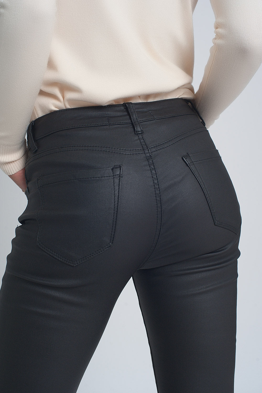 Pantalon ajusté en similicuir Noir
