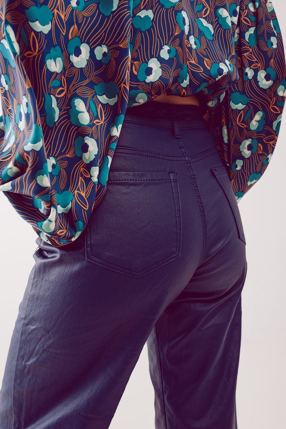 Pantalon ample en similicuir bleu
