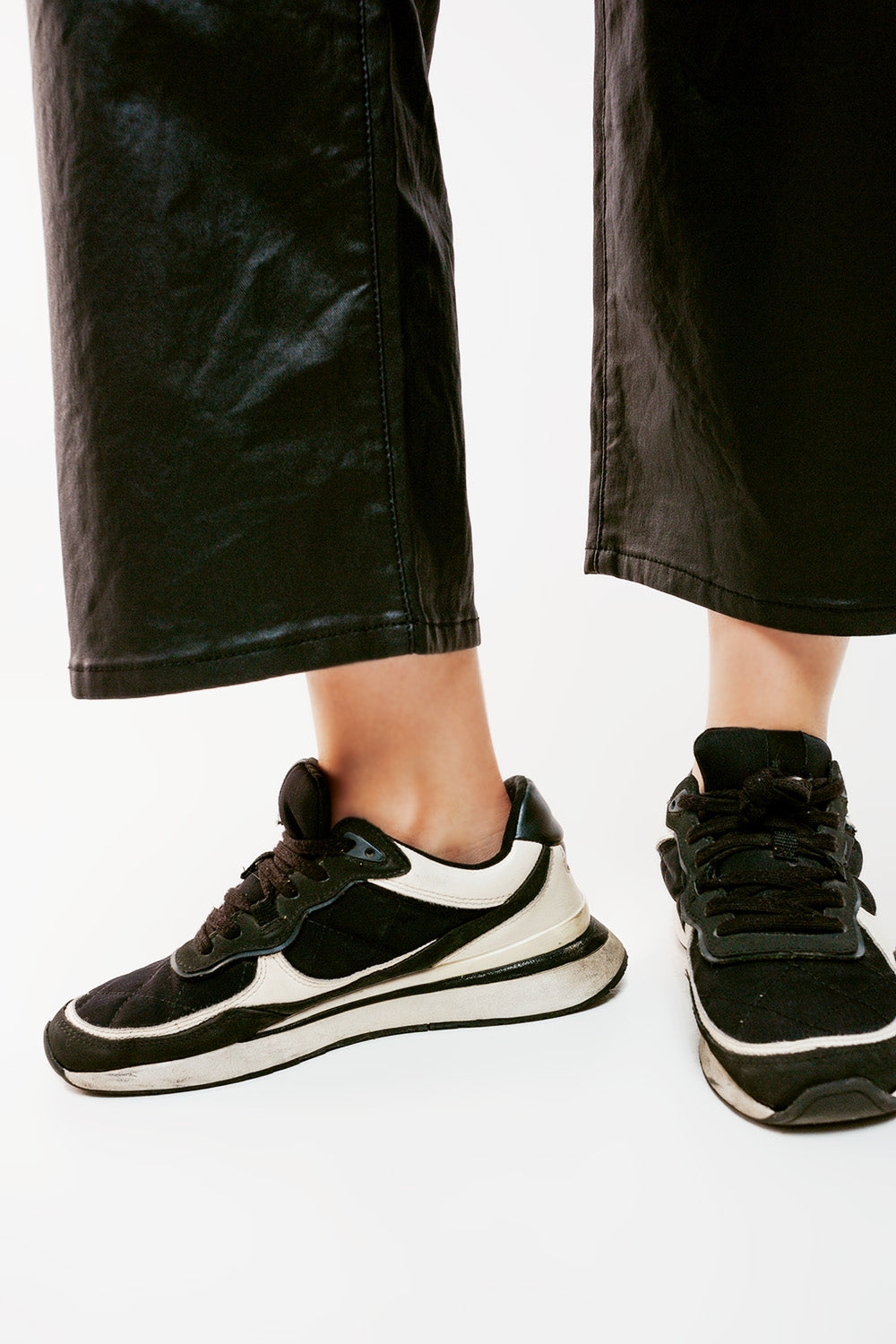 Pantalon ample en similicuir noir