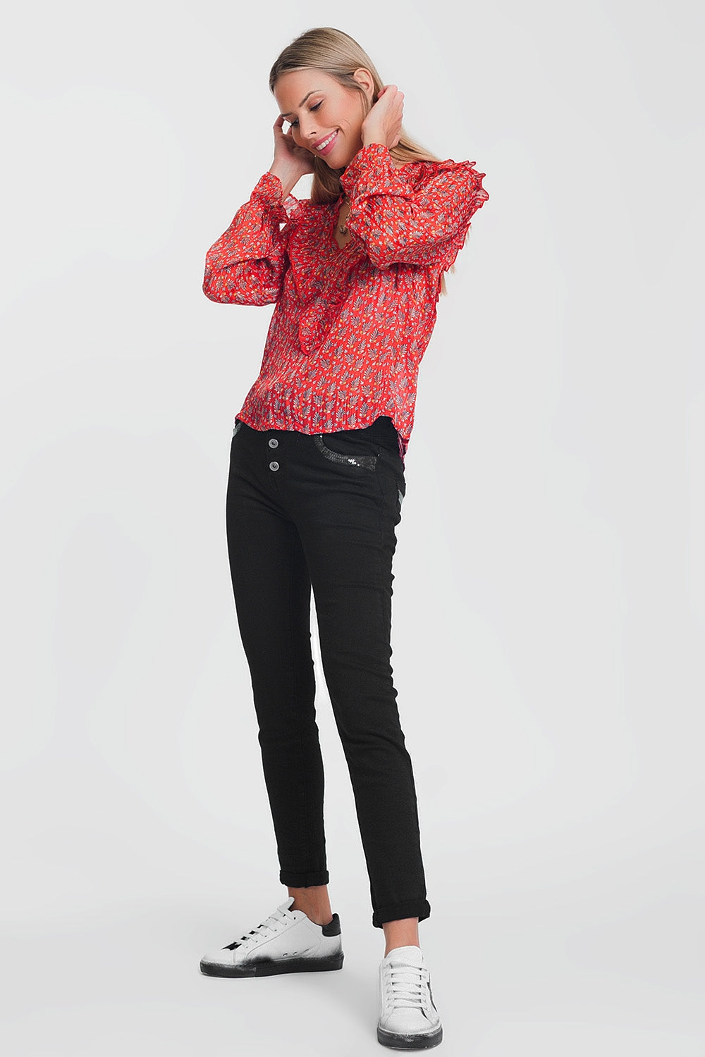 Pantalon boyfriend noir avec le détail de poche de sequin