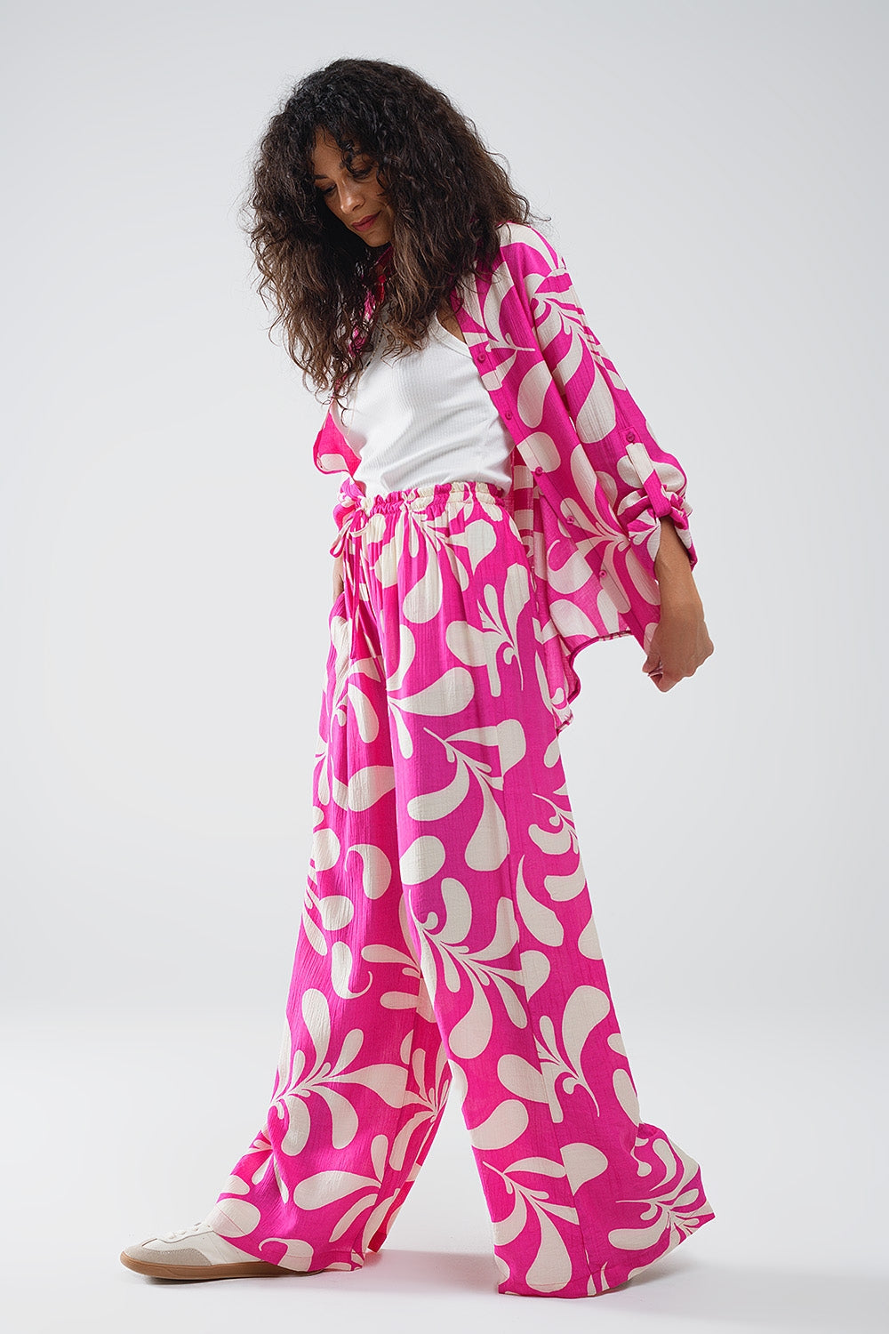 Pantalon droit à taille élastiquée imprimé floral fuchsia