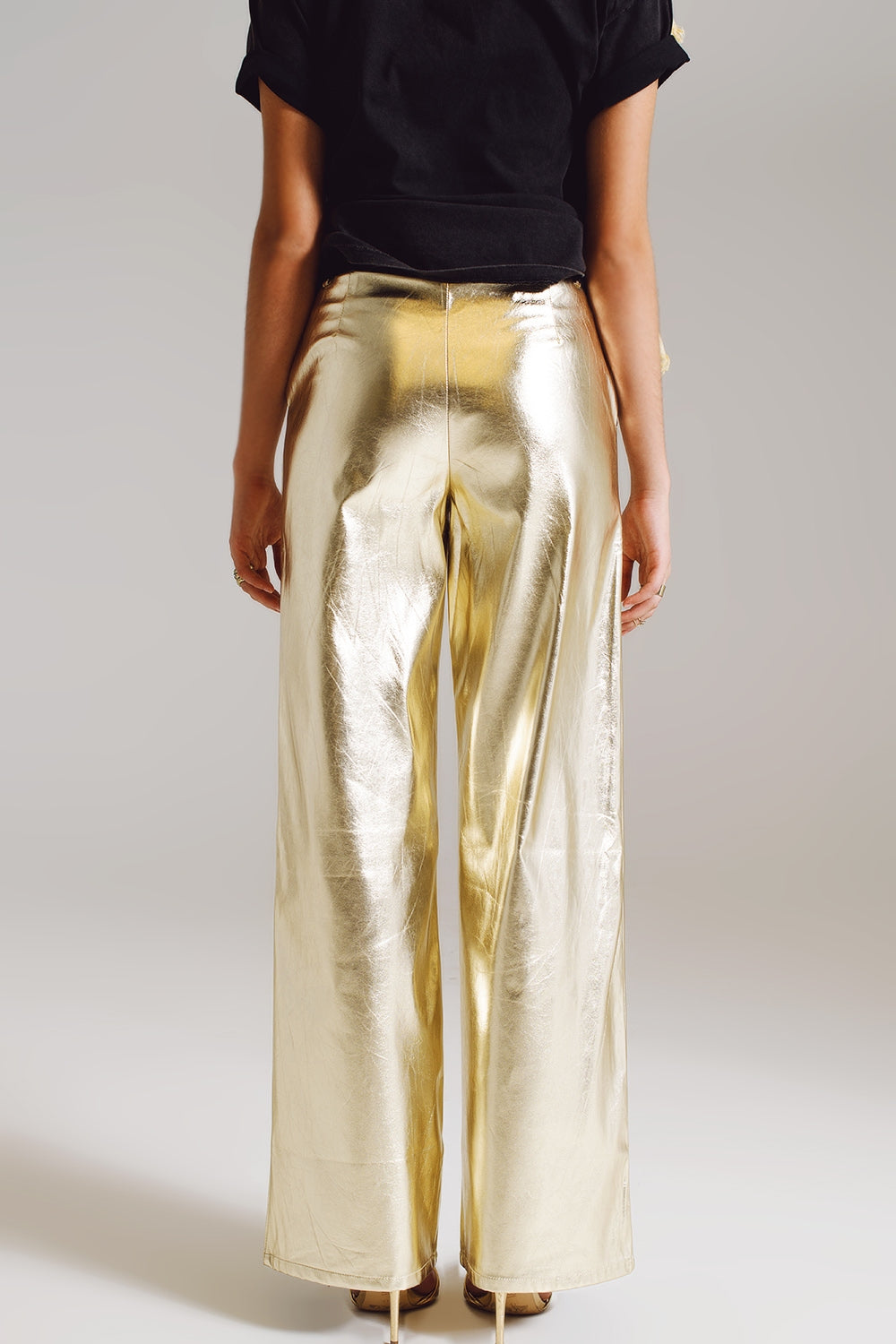 Pantalon droit métallique en couleur or