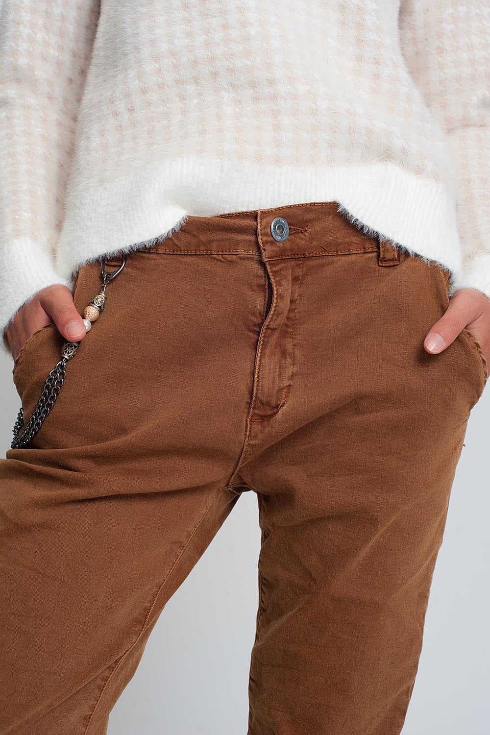 Pantalon fonctionnel avec chaîne et chevilles resserrées en marron