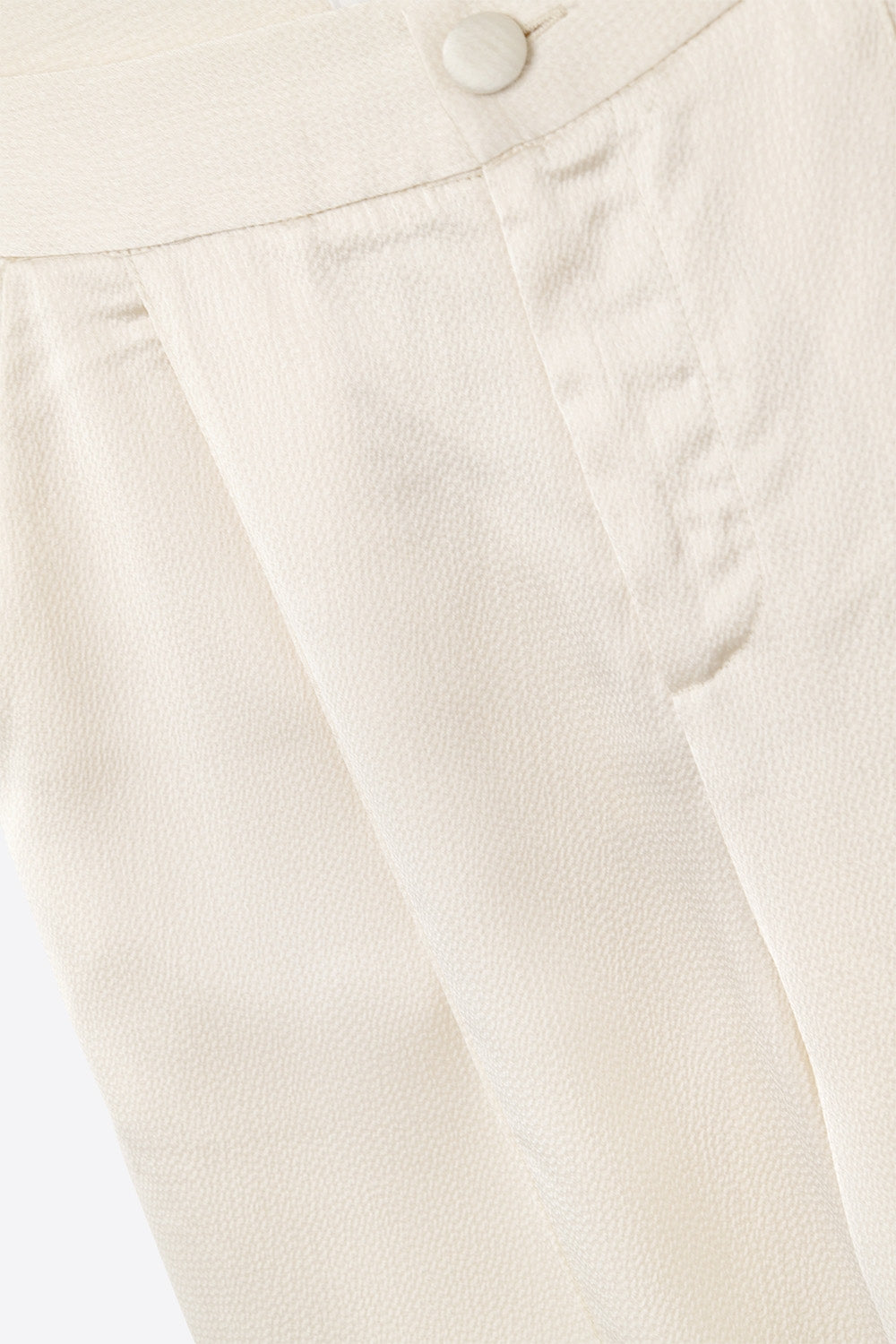 pantalon large crème en satin texturé