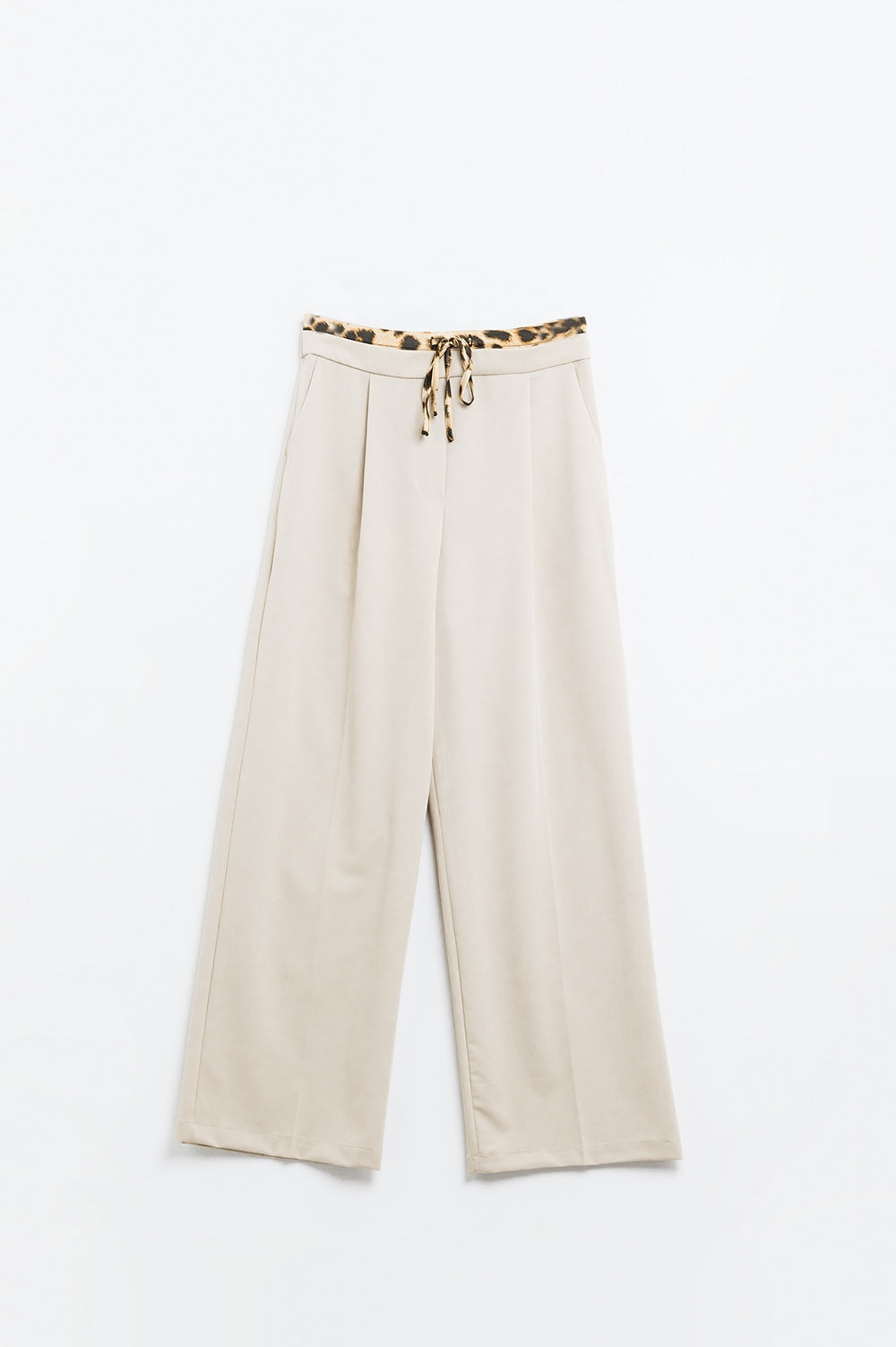 Pantalon long beige à plis avec détail léopard à la taille