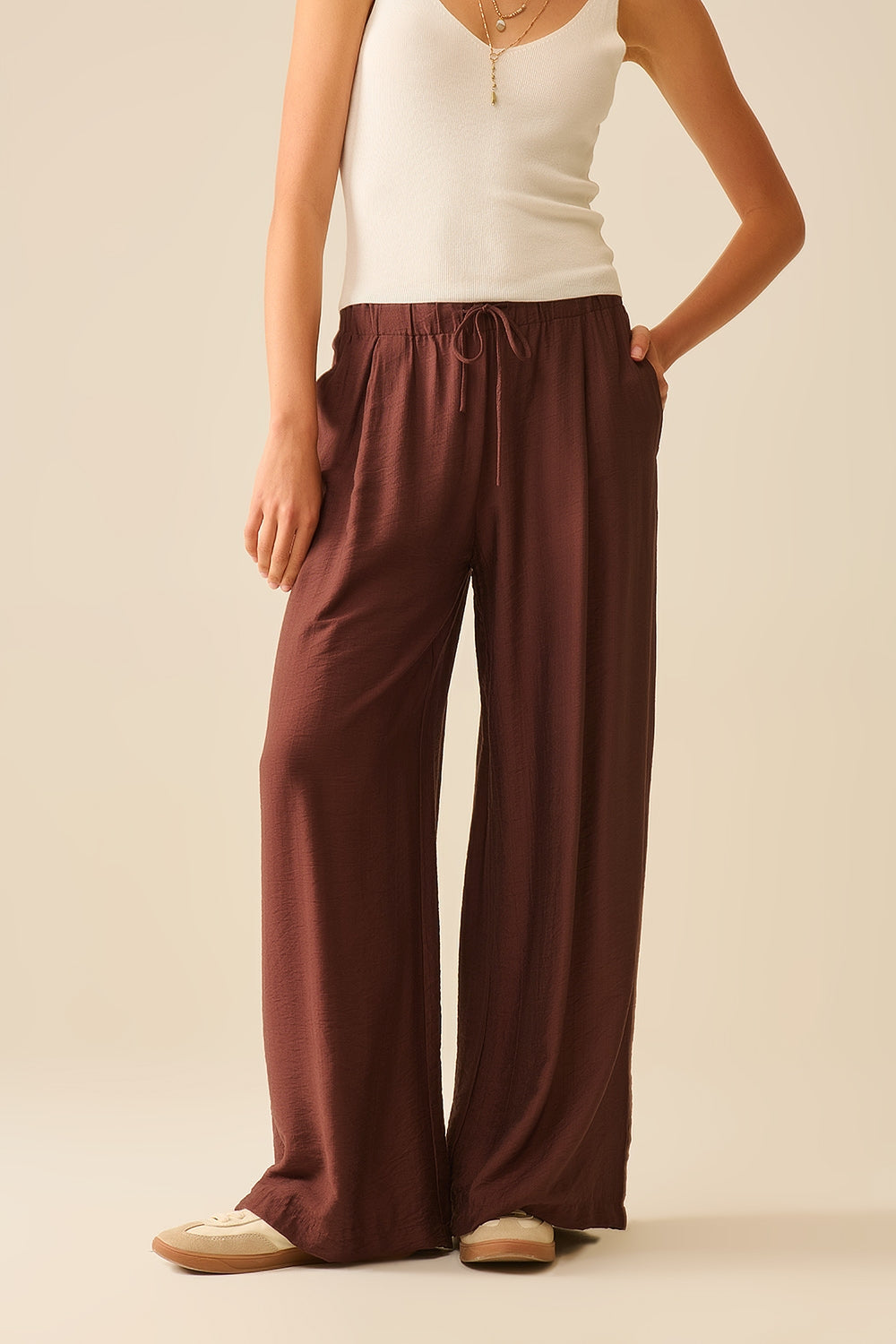 Q2 Pantalon marron à jambe large en viscose légère
