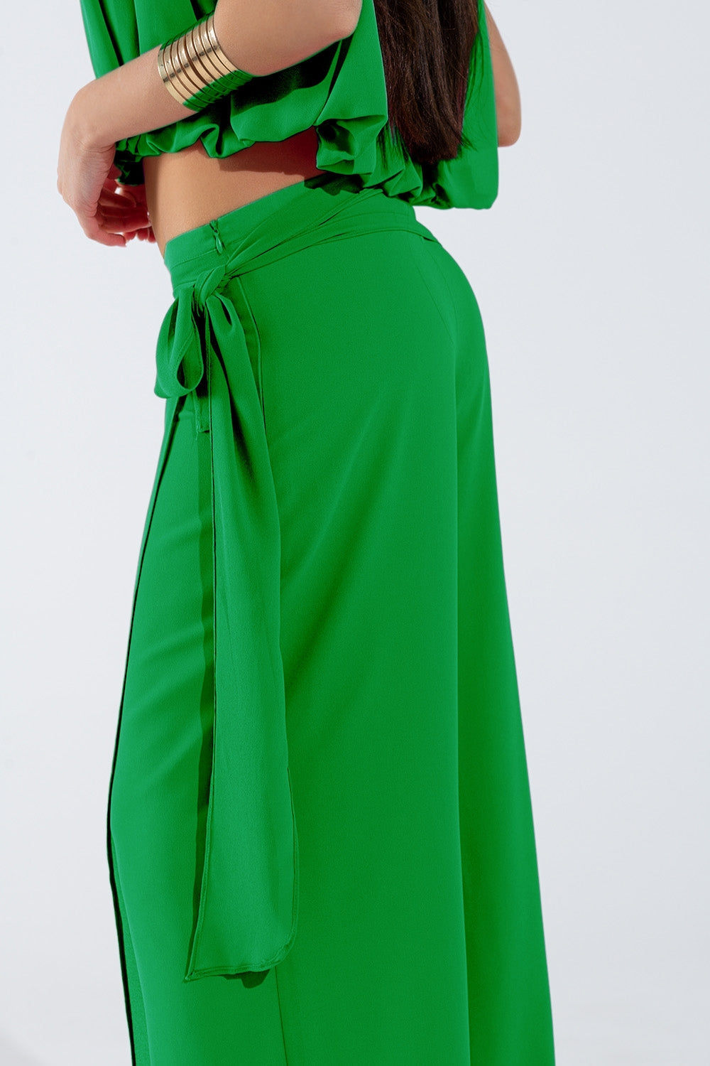 Pantalon vert large Jupe superposée nouée sur le côté