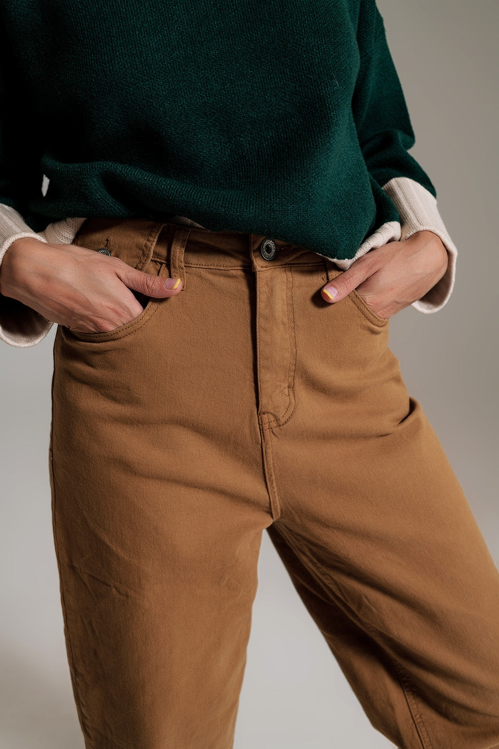 Pantalons amples détenteurs de détail des poches à la taille