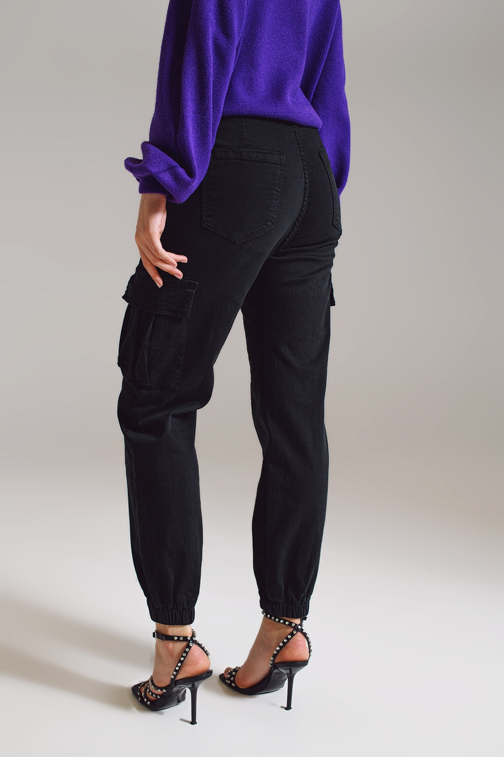 pantalons cargo noirs avec taille et ourlet élastiques