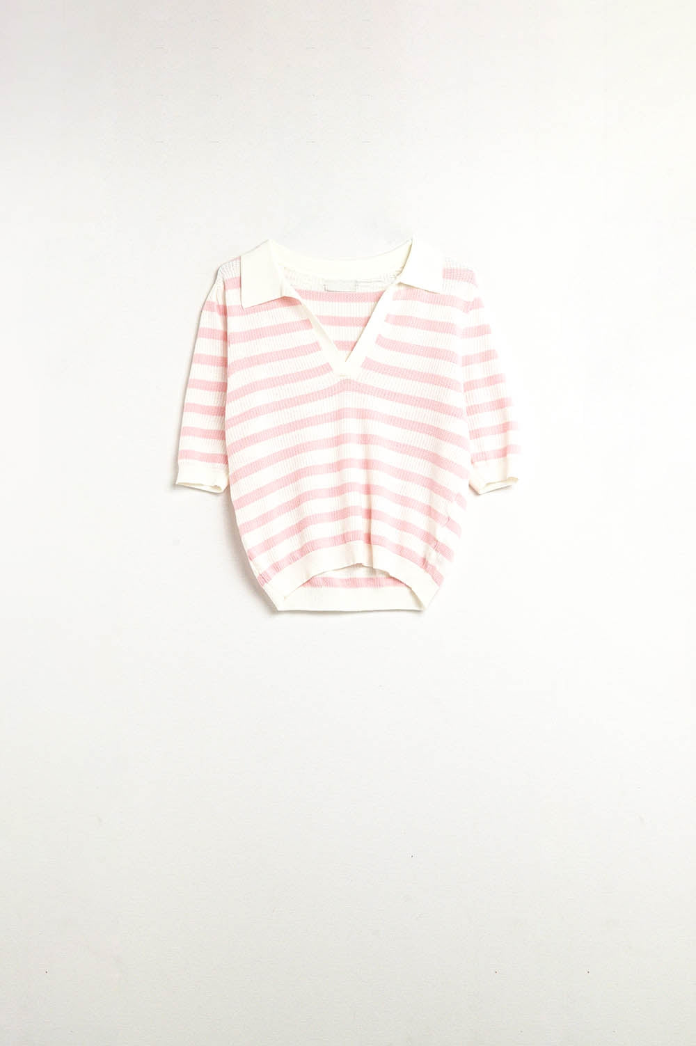 Polo blanc à rayures roses