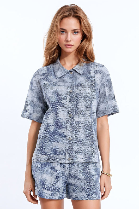 Q2 Polo boutonné en bleu Tie Dye