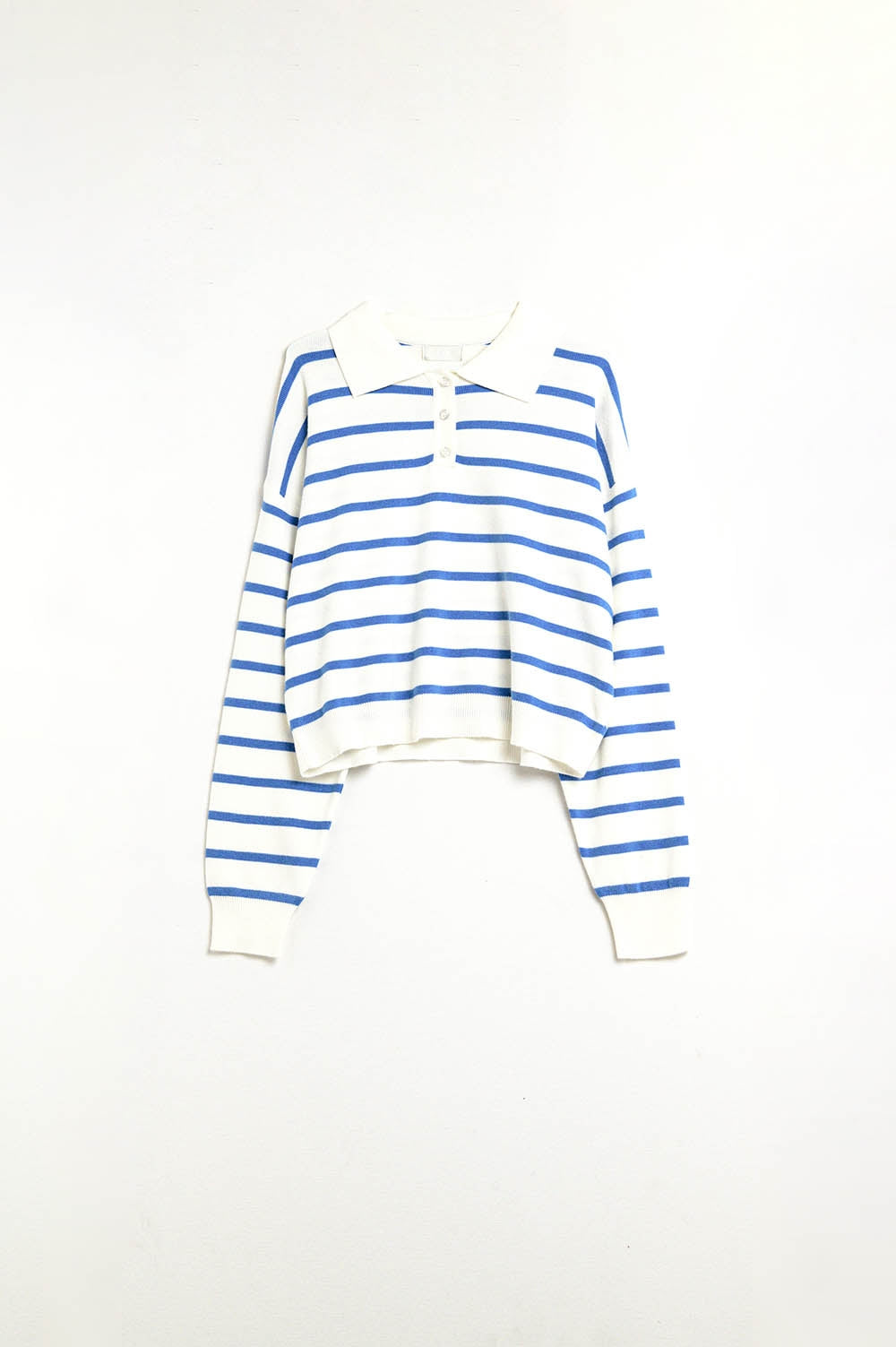 polo en tricot doux à rayures bleues