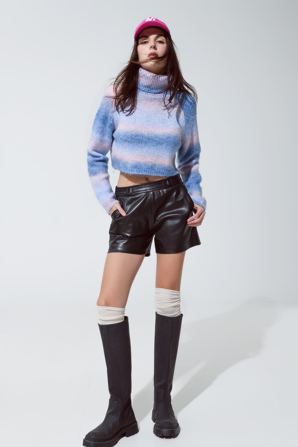Pull à col roulé en tricot duveteux en bleu et rose Degrade