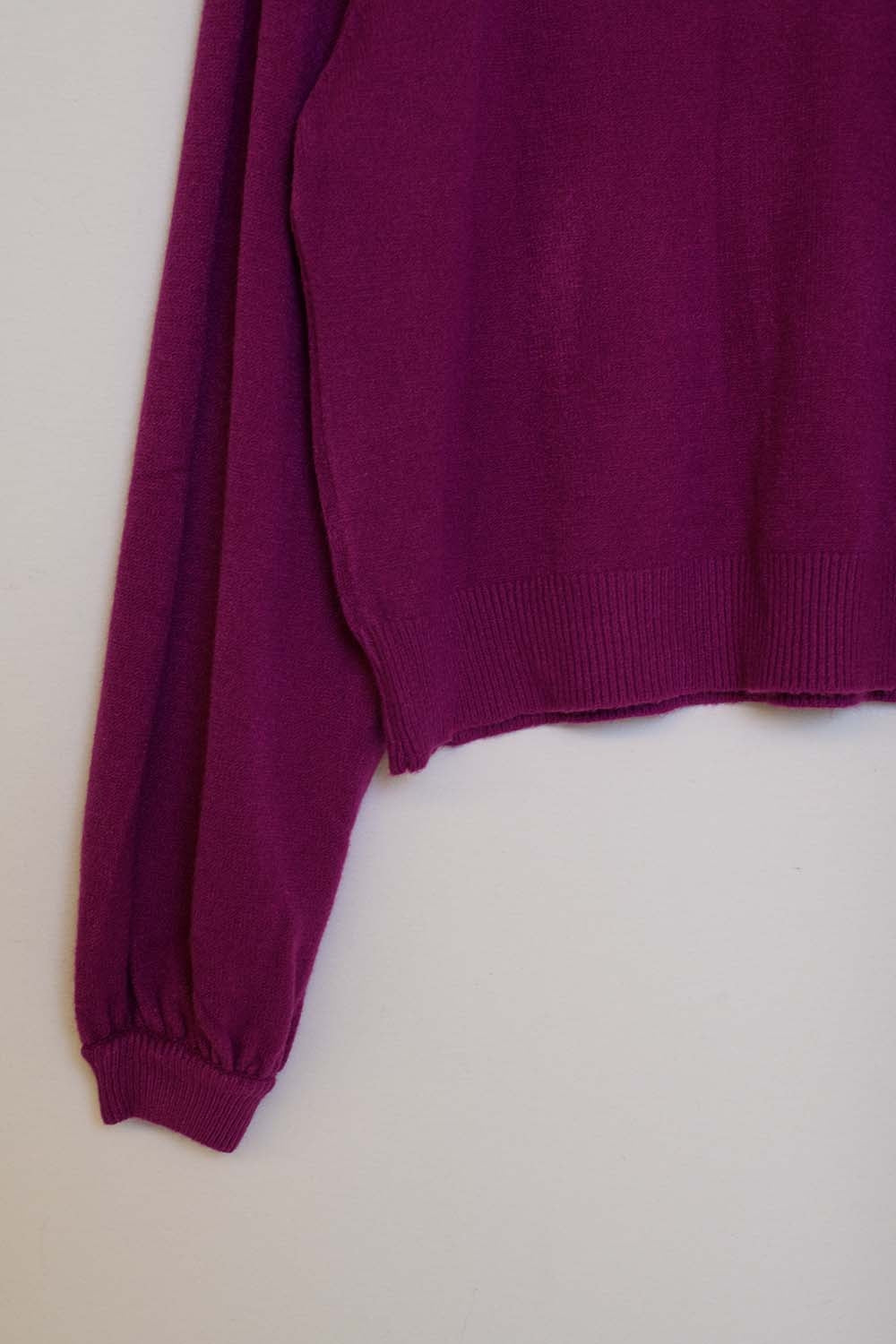 Pull aubergine de style décontracté avec manches ballon