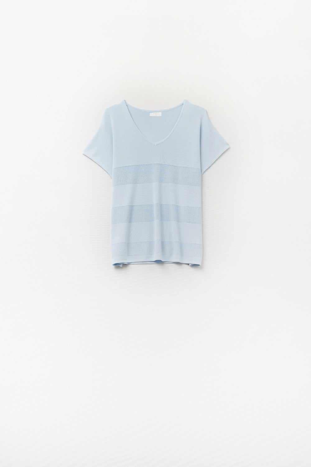 Pull col en V bleu bébé avec détail en maille ajourée
