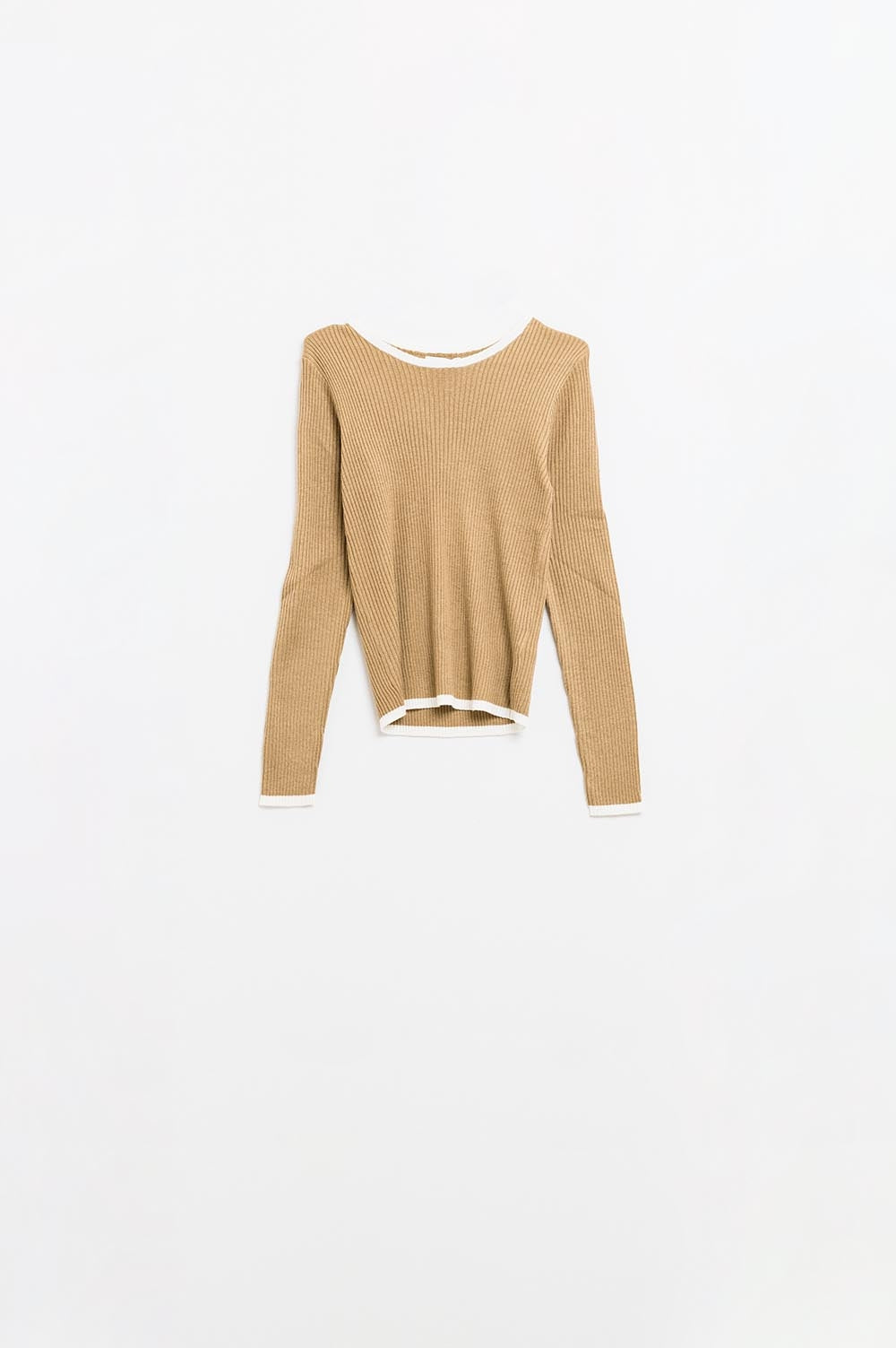 Pull côtelé décontracté en camel avec détails de bordure blanche