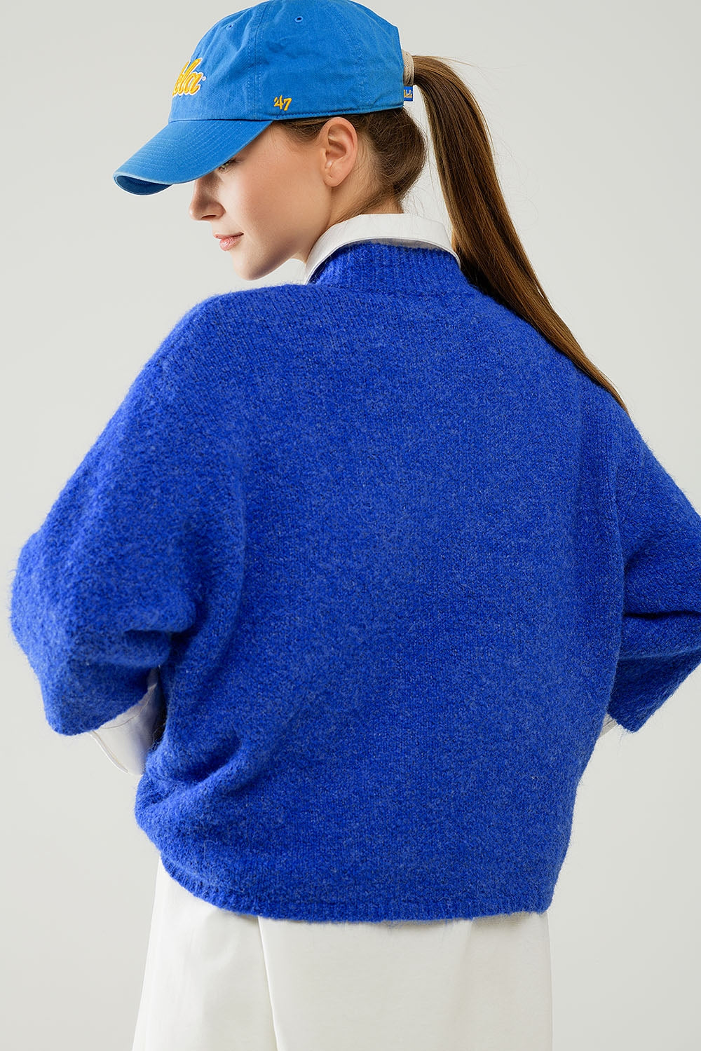 Pull décontracté avec manches françaises et col ras du cou en encre bleue