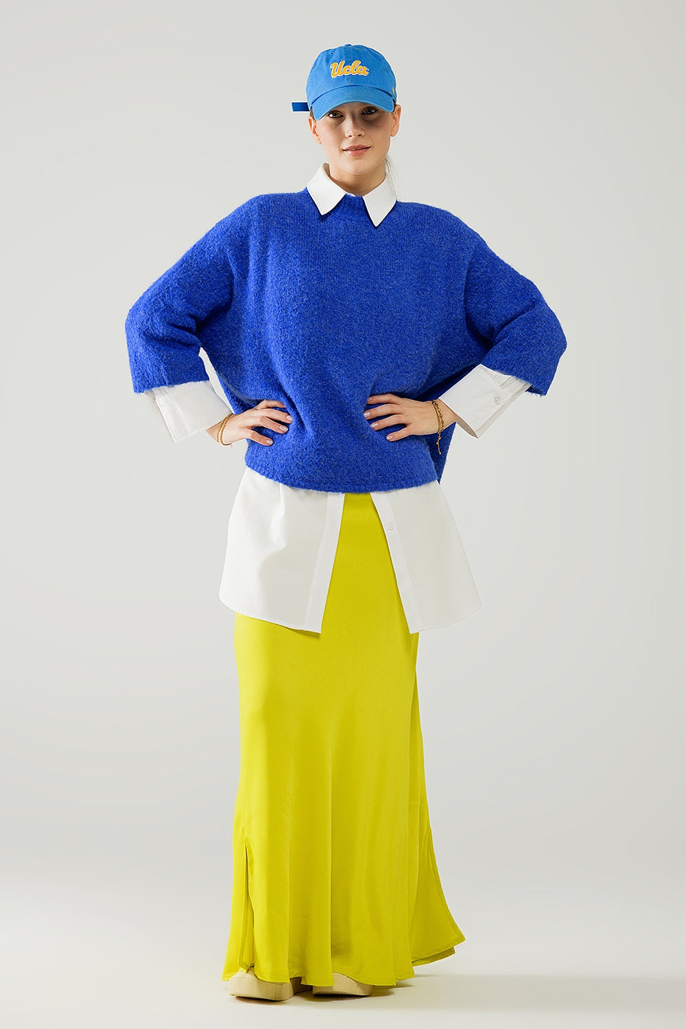 Pull décontracté avec manches françaises et col ras du cou en encre bleue