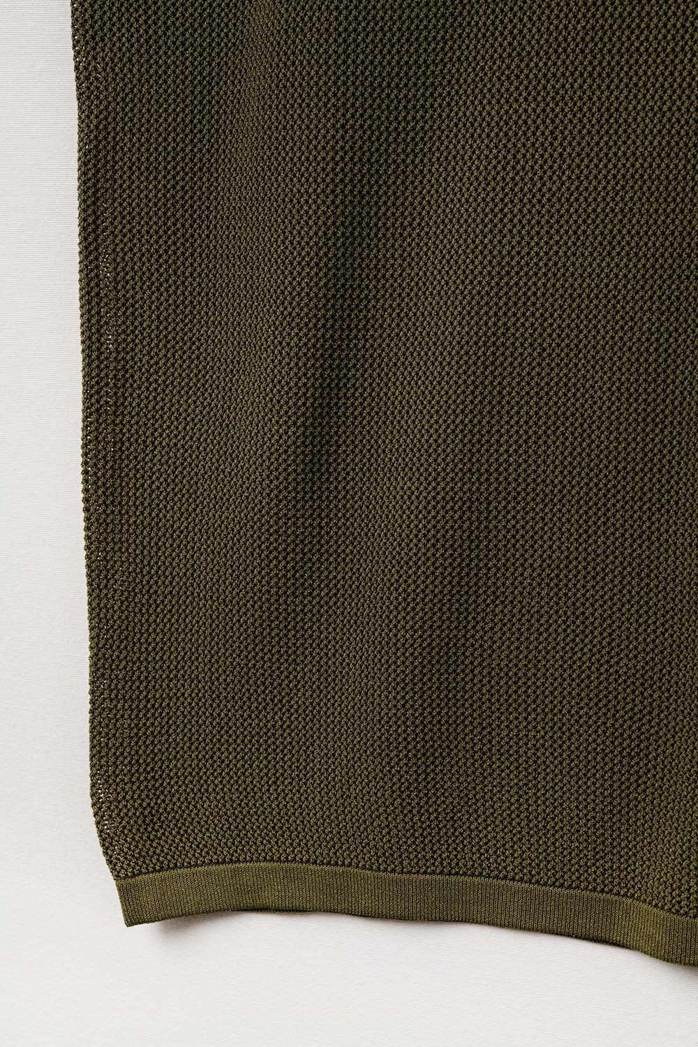 Pull en maille filet couleur kaki