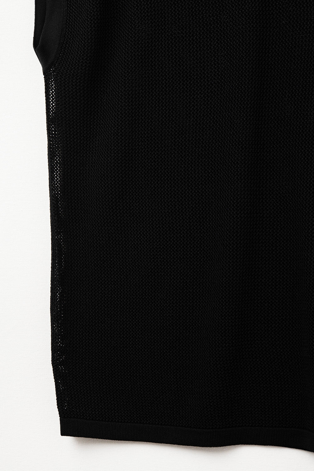 pull en tricot à grille de couleur noire