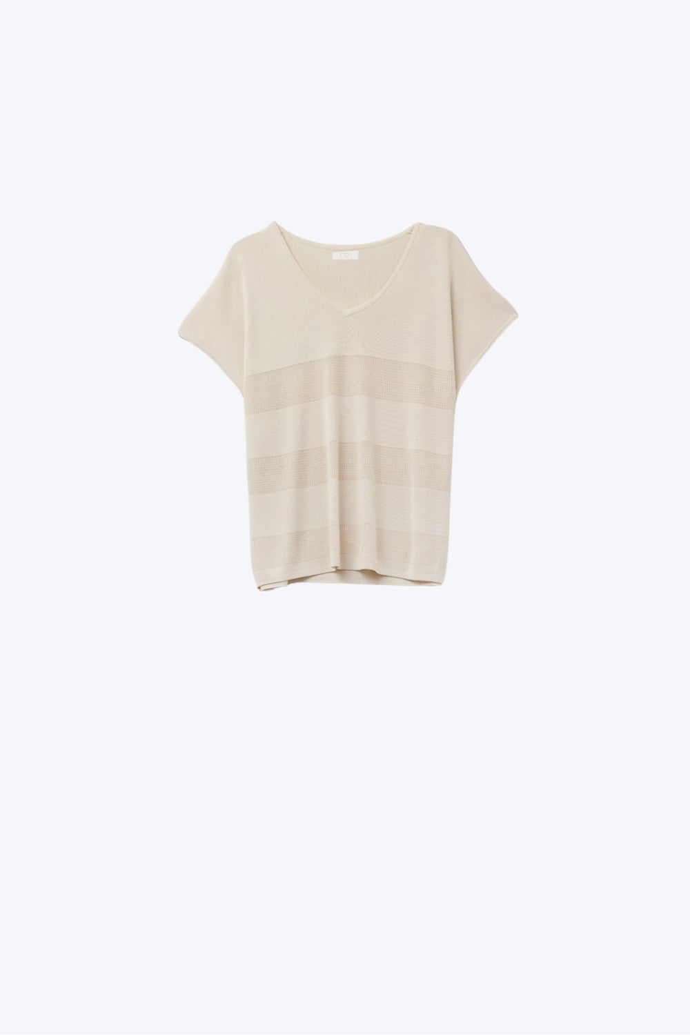 Pull en tricot beige à col en V avec détails en maille ouverte