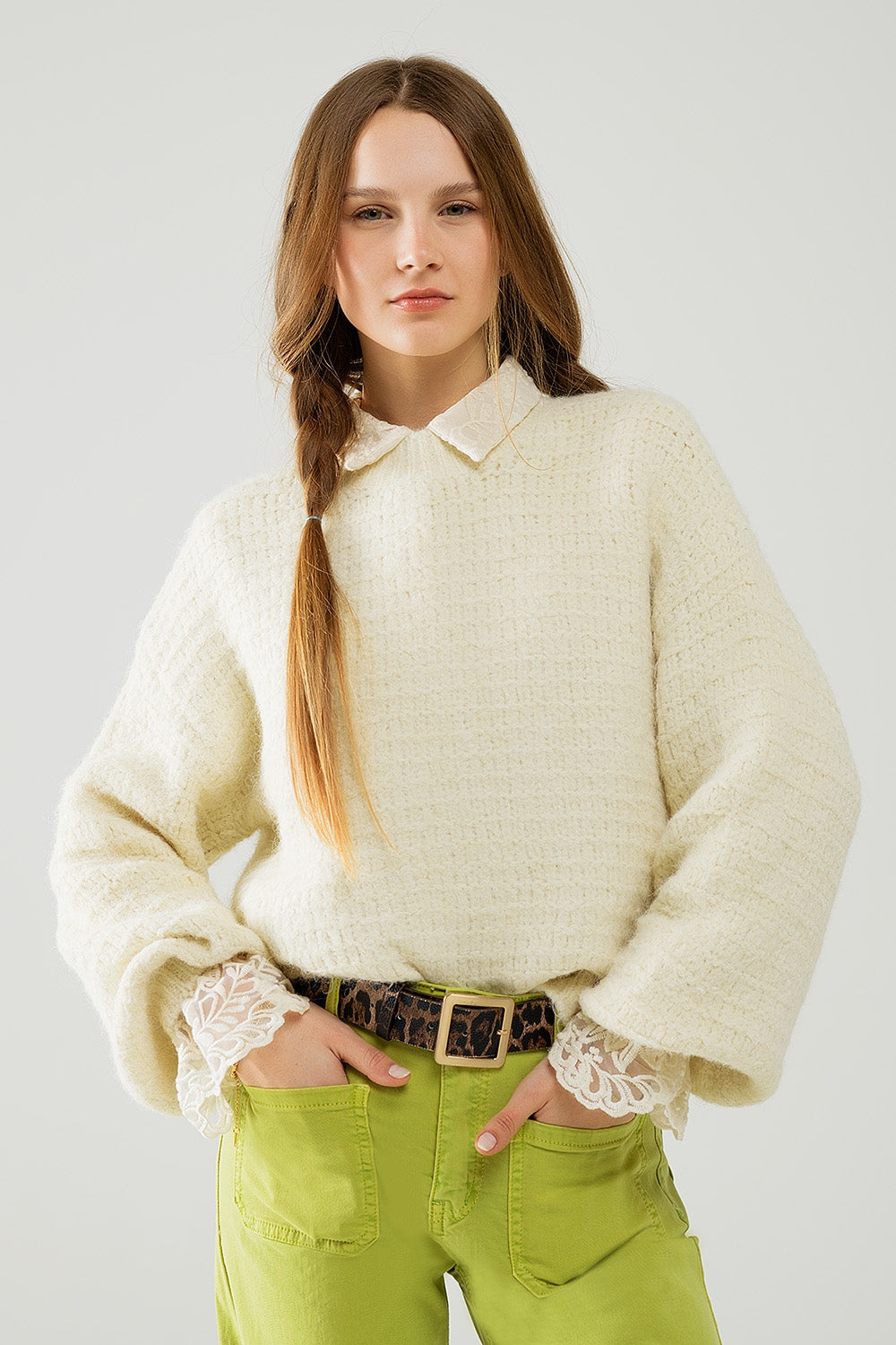 Q2 Pull en tricot beige avec manches ballon