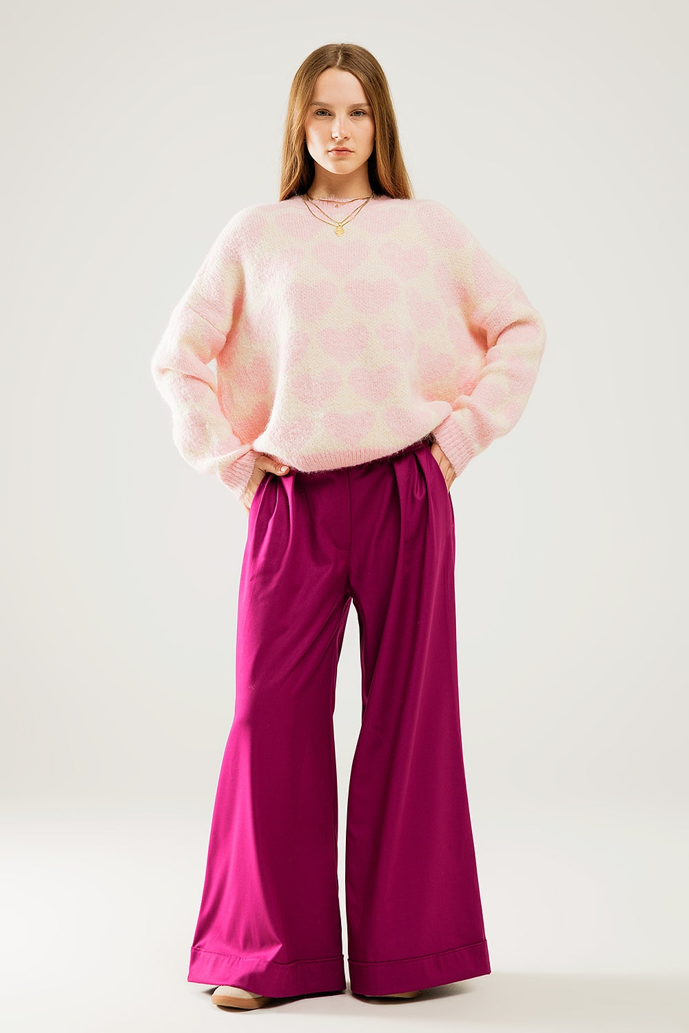 Pull oversize crème super doux avec des cœurs roses partout