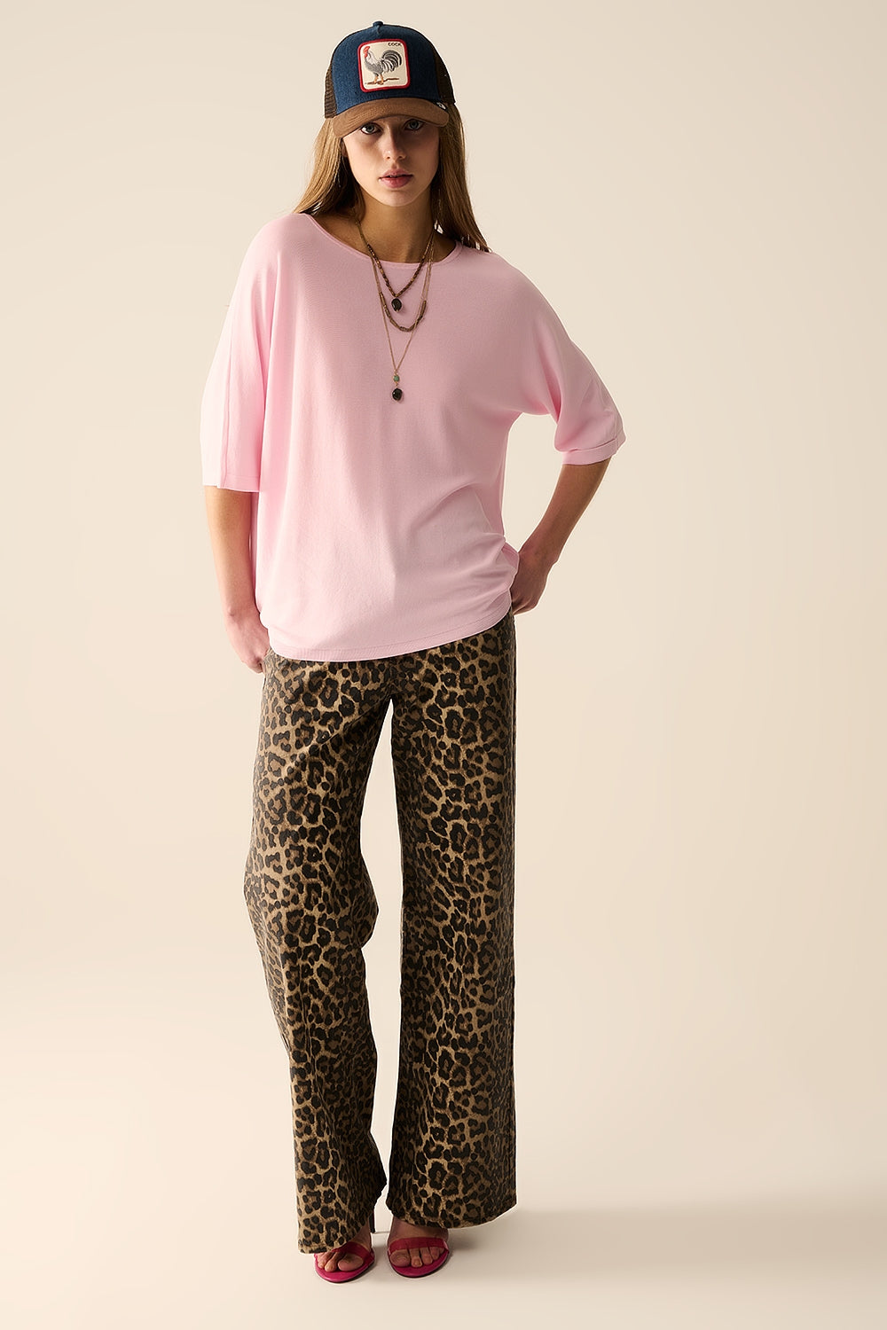pull oversize en rose avec manches coudées