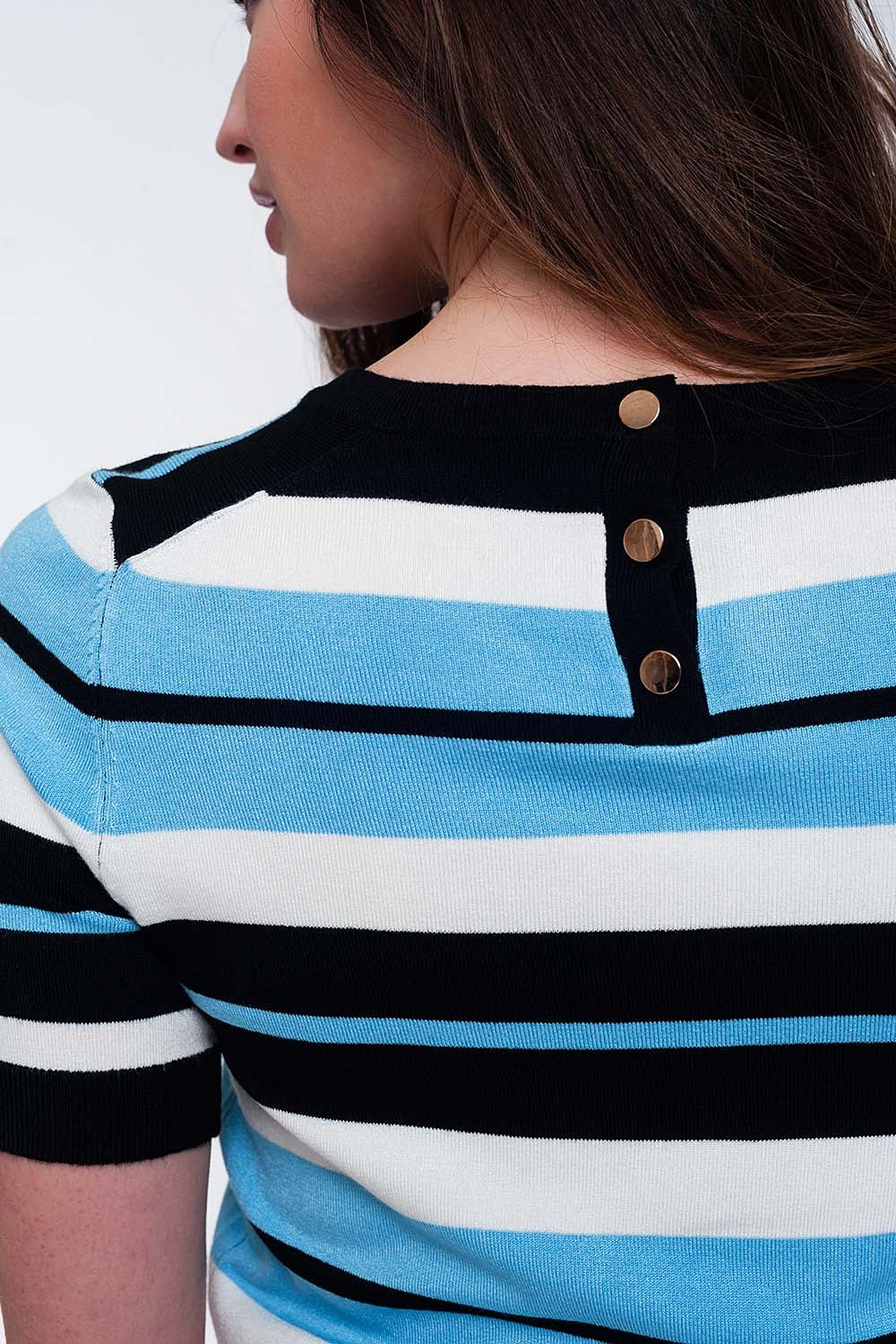 Pull ras de cou coupe carrée à rayures multicouleures bleues