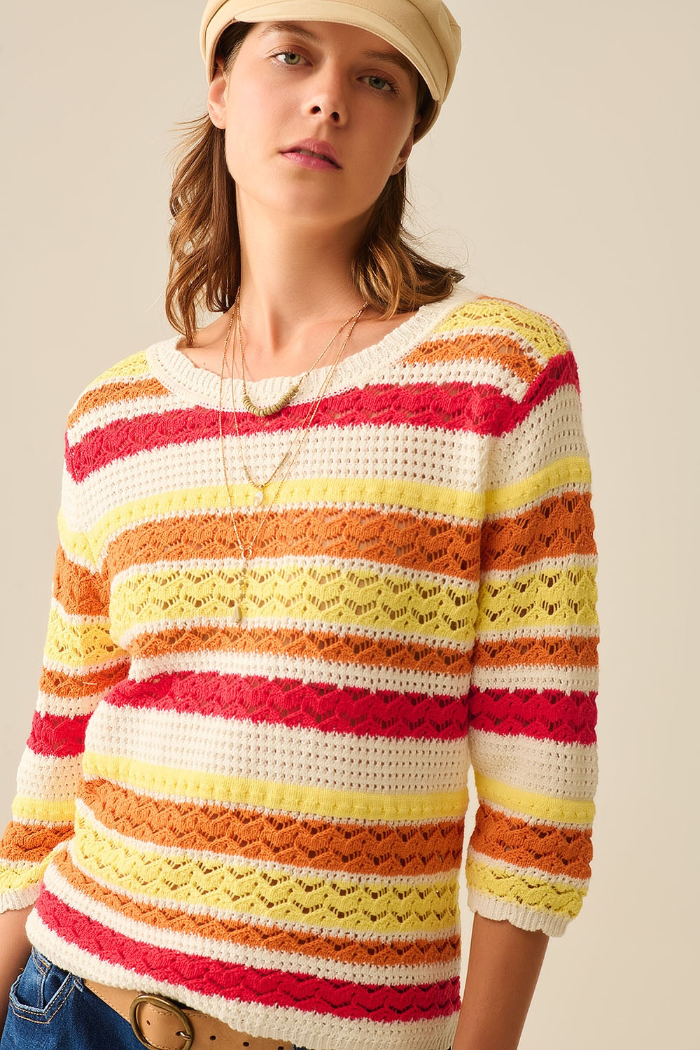 Q2 Pull rayé d'été en tricot dans des tons chauds