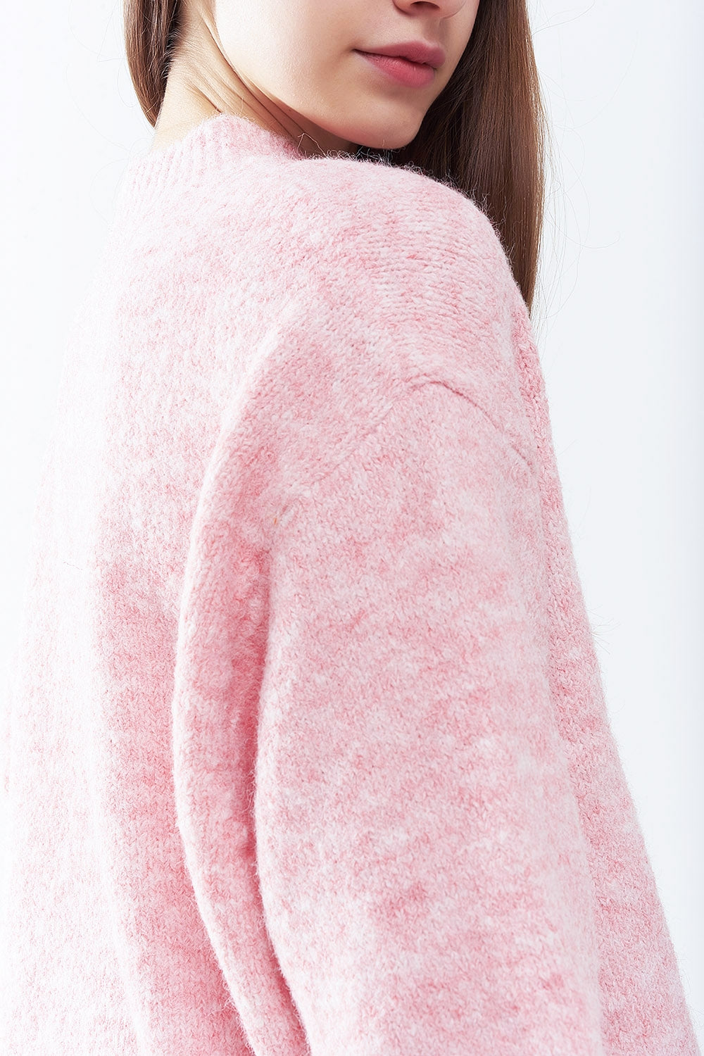 Pull rose duveteux à manches trois-quarts et col rond