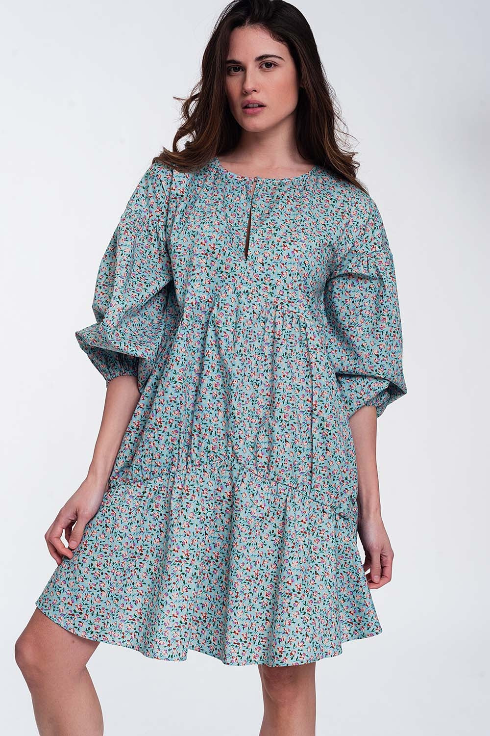 Robe babydoll courte à manches bouffantes et ourlet à basque - Motif fleuri