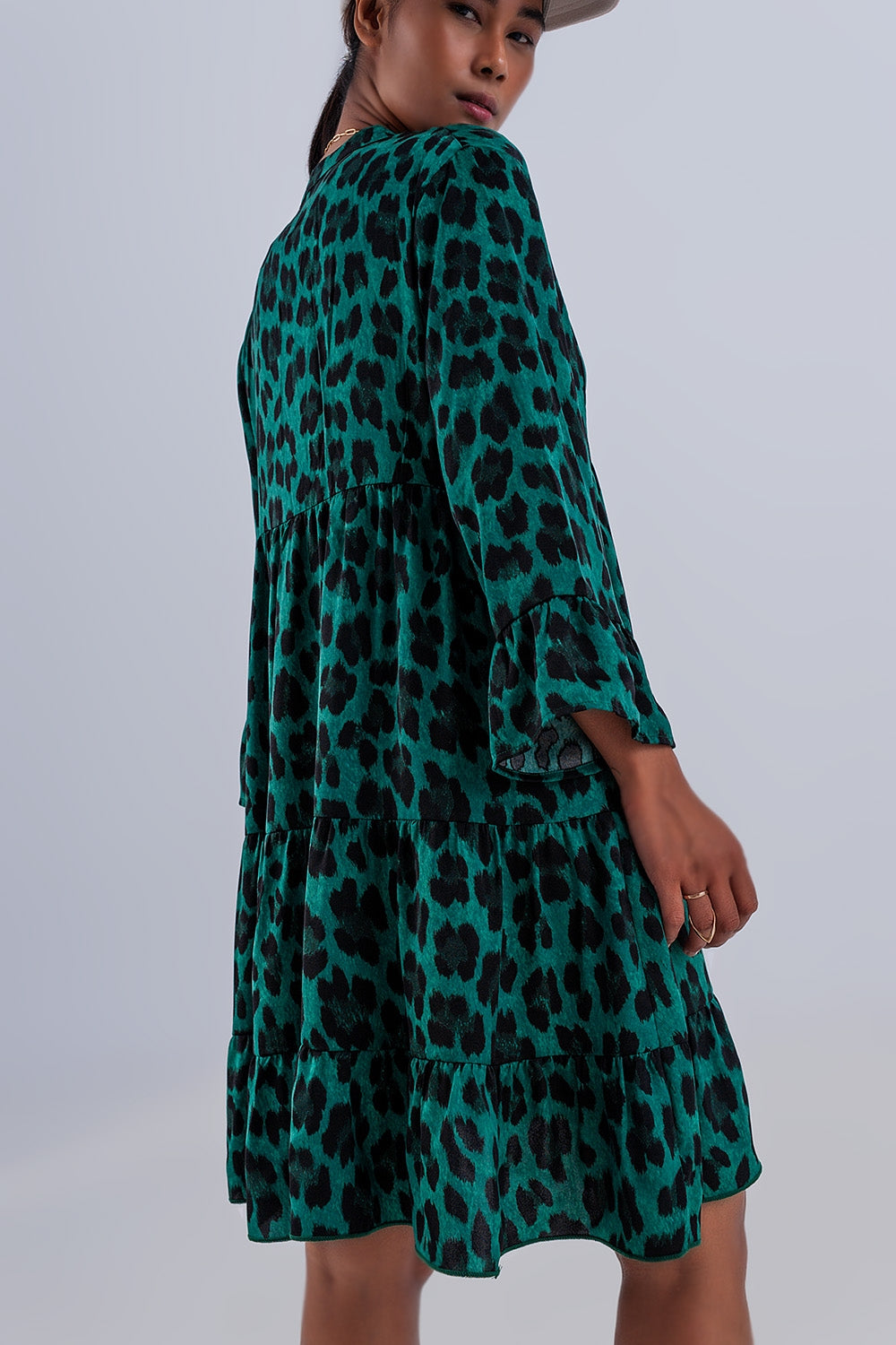 Robe babydoll courte à volants superposés Imprimé animal vert