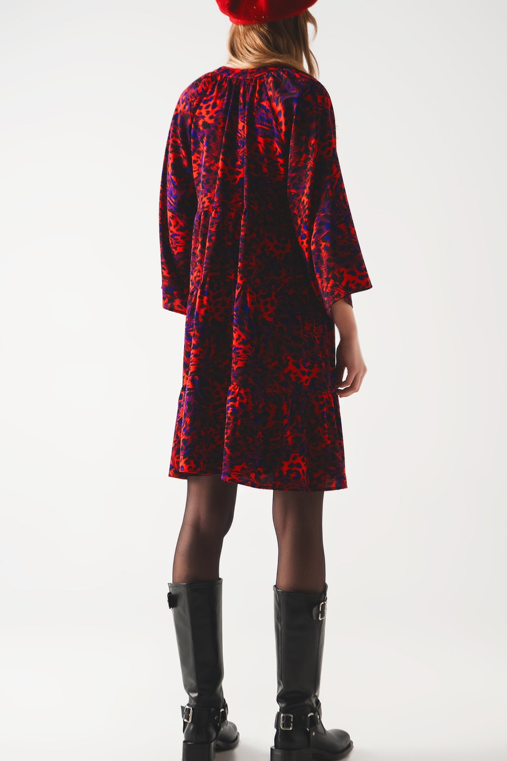 Robe babydoll rouge courte à volants étagés et imprimé animal