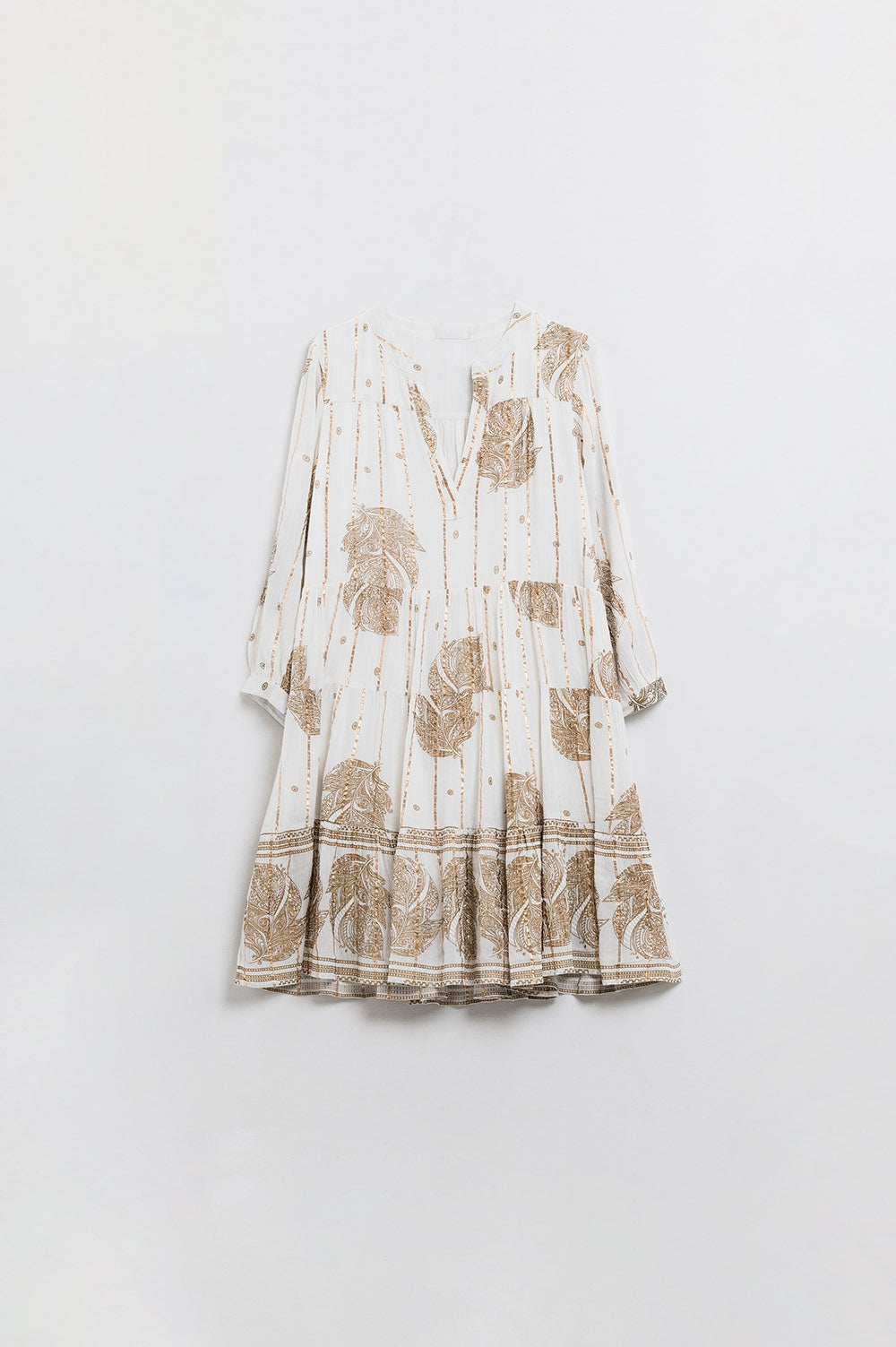 Robe bohème à manches longues avec imprimé feuilles et détails en lurex en blanc