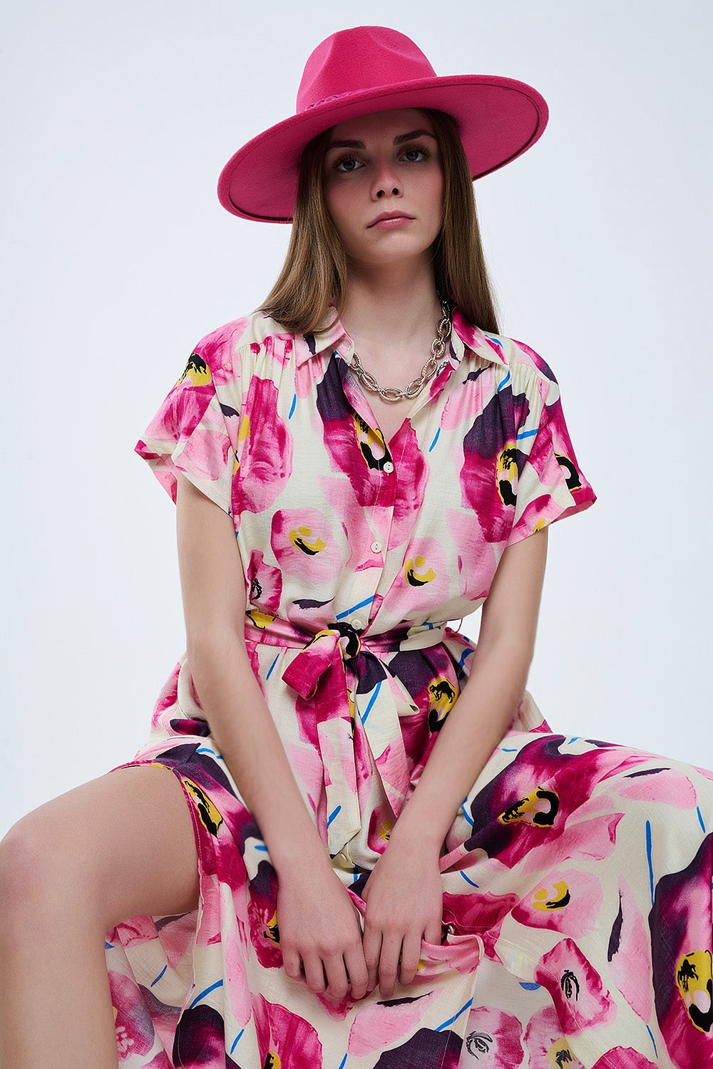 Robe chemise boutonnée à imprimé floral fuchsia